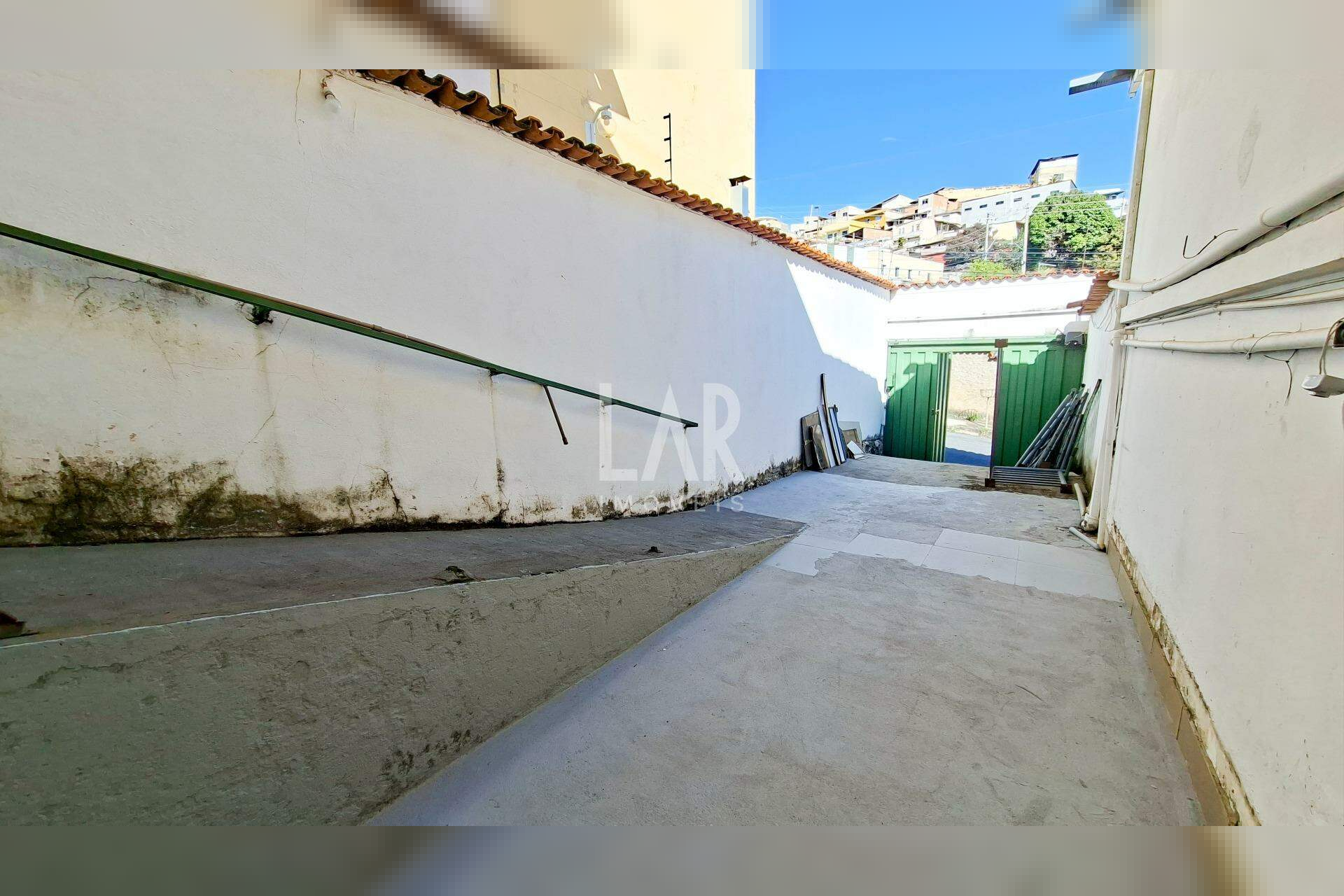 Casa de 4 quartos para alugar, Cachoeirinha, Belo Horizonte - MG