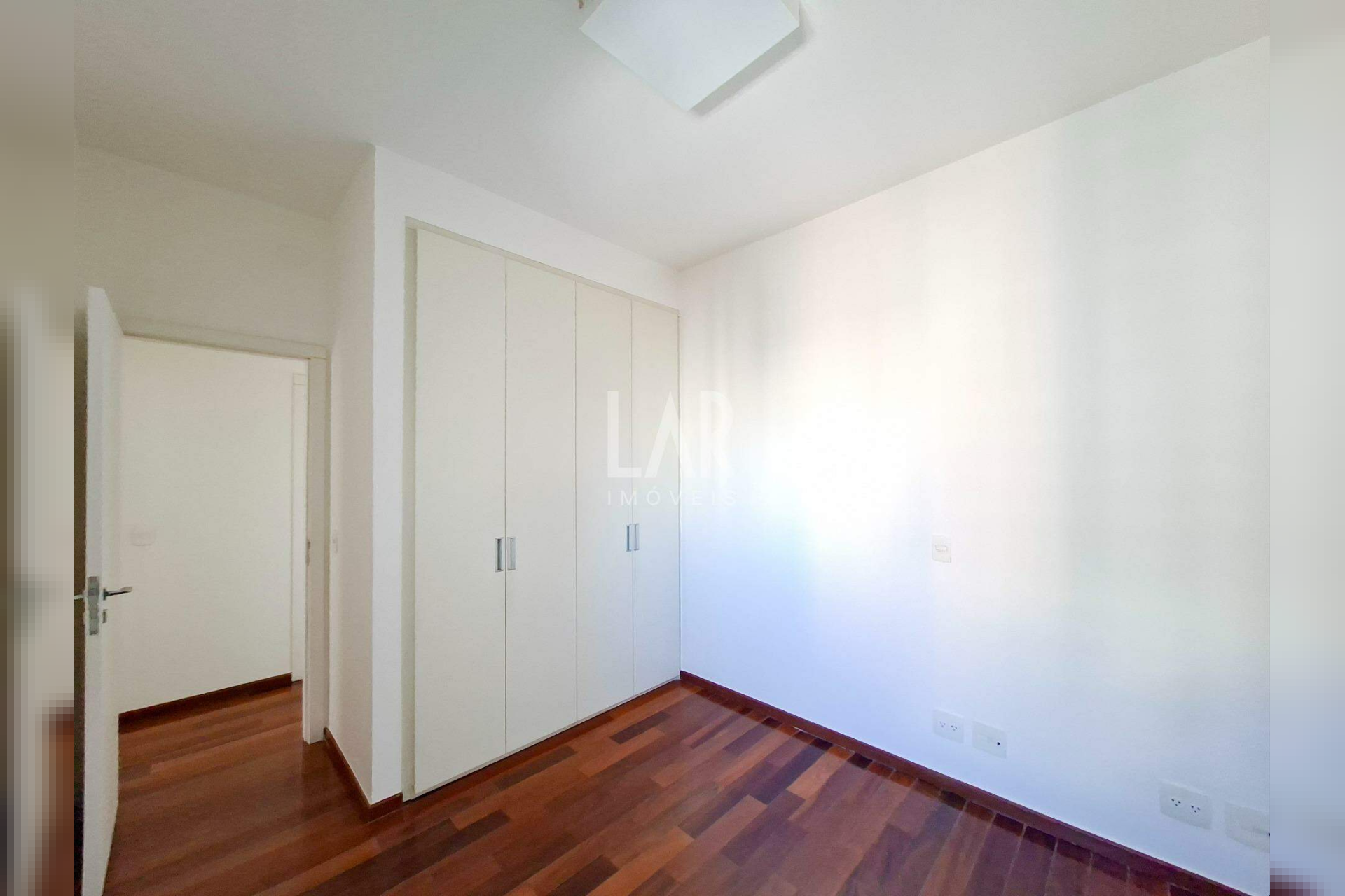 Apartamento de 4 quartos para alugar, Belvedere, Belo Horizonte - MG