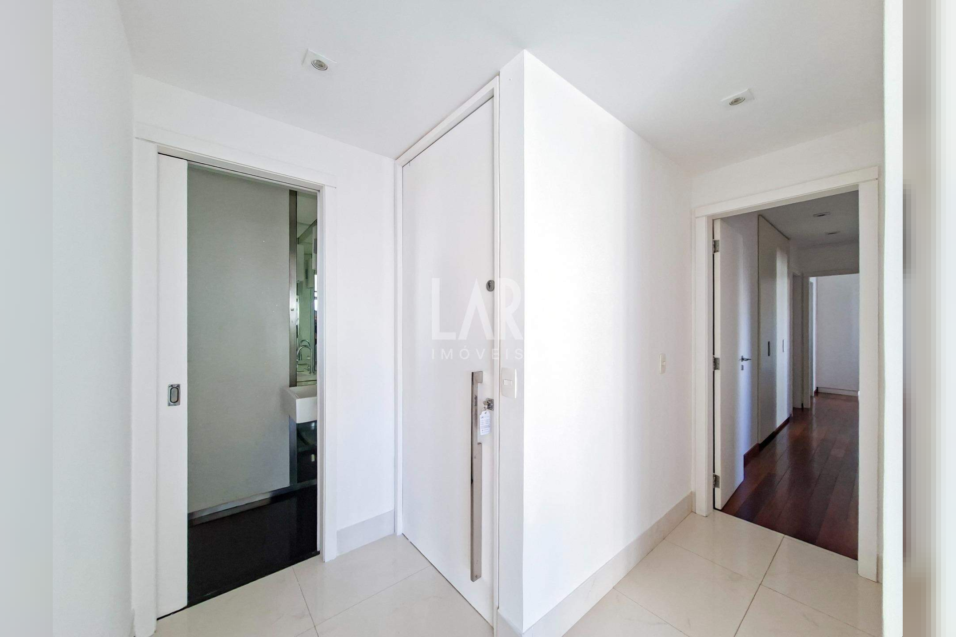 Apartamento de 4 quartos para alugar, Belvedere, Belo Horizonte - MG