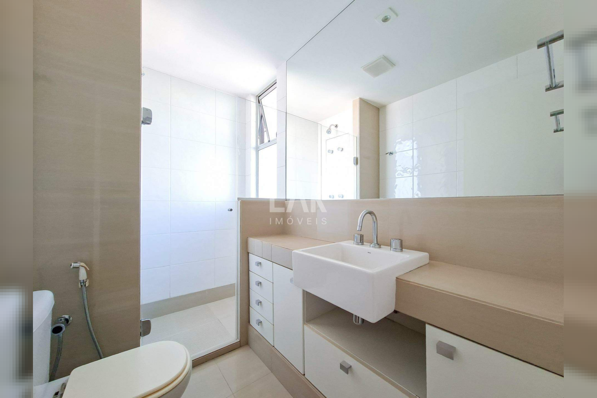 Apartamento de 4 quartos para alugar, Belvedere, Belo Horizonte - MG