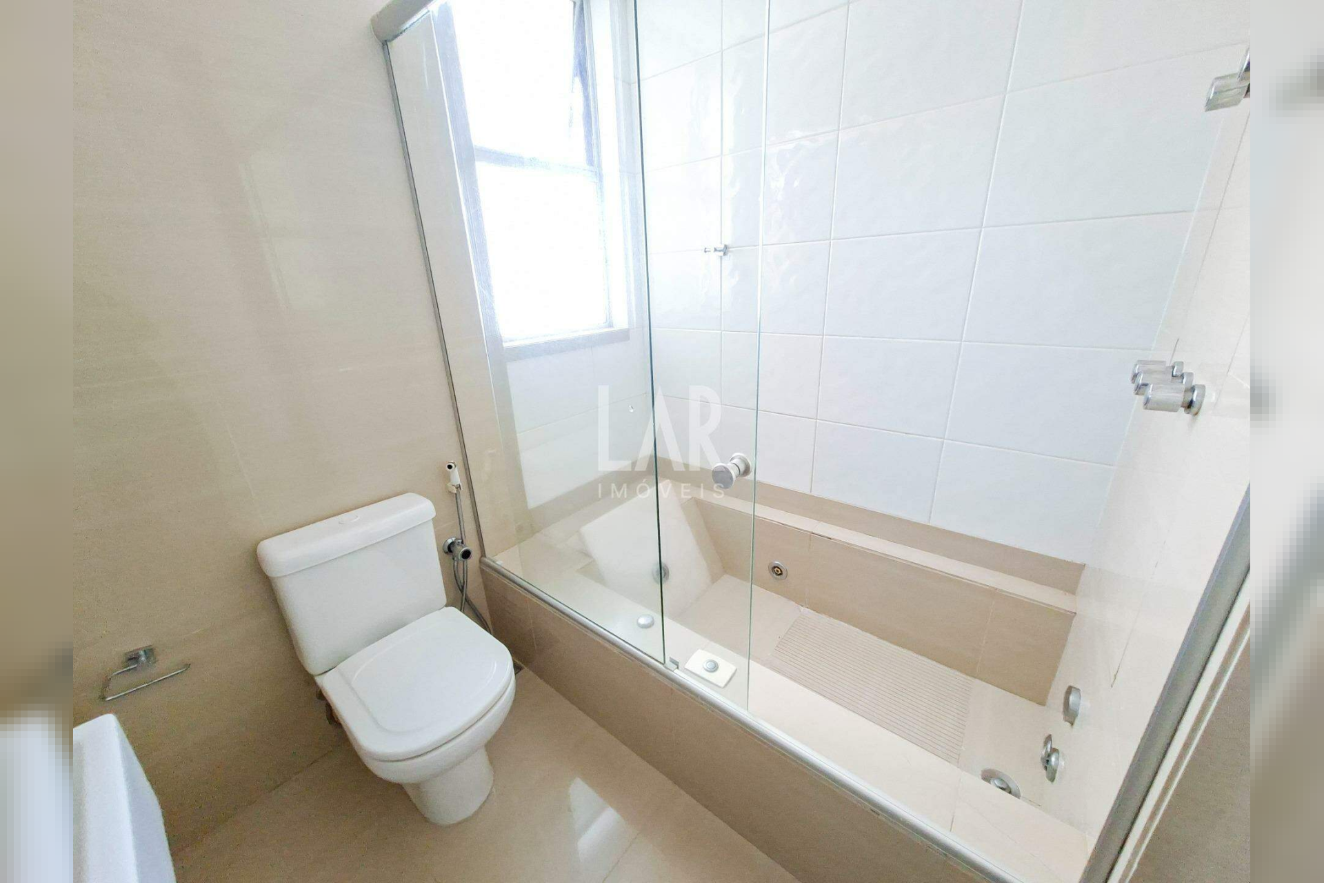 Apartamento de 4 quartos para alugar, Belvedere, Belo Horizonte - MG