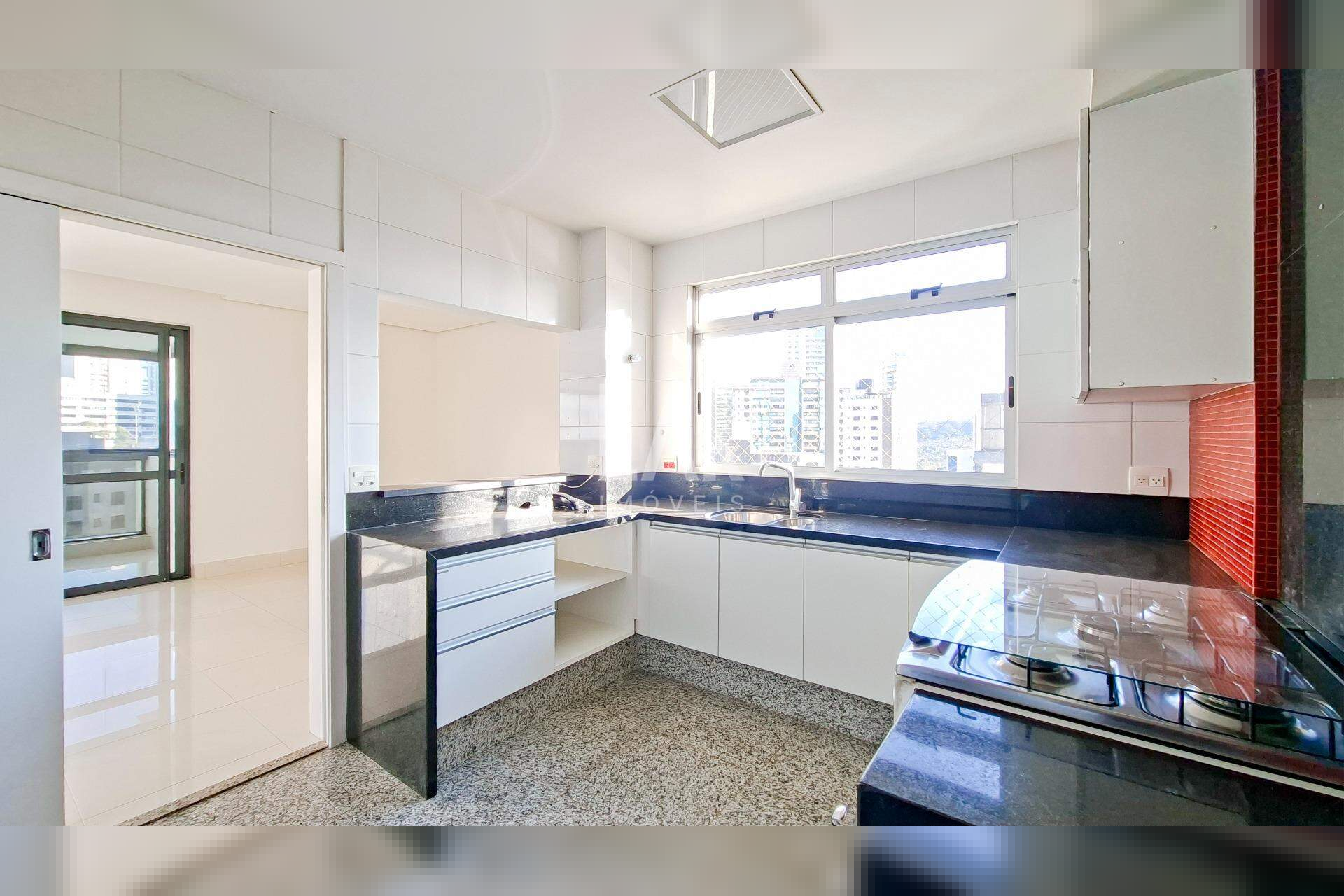Apartamento de 4 quartos para alugar, Belvedere, Belo Horizonte - MG