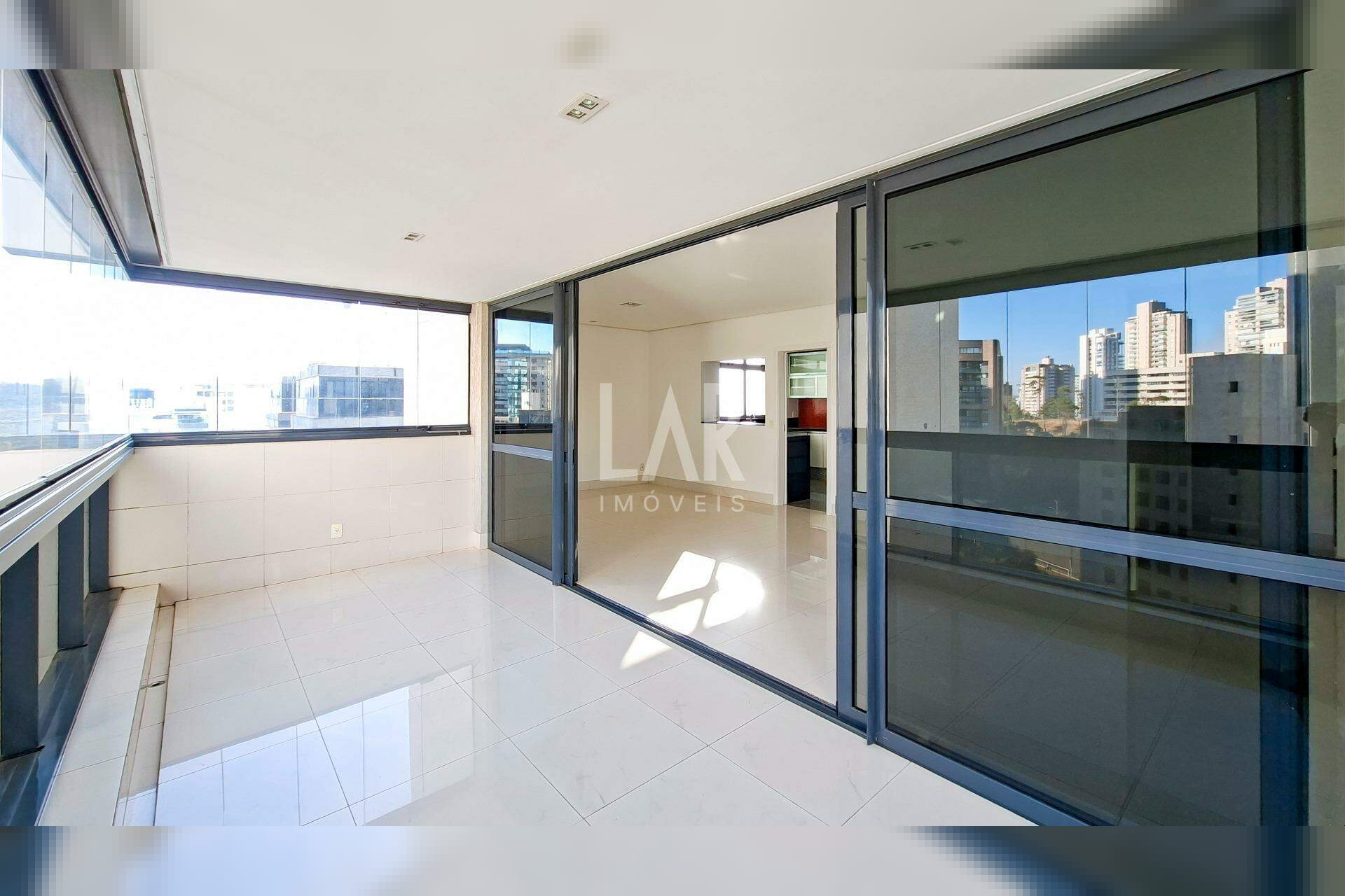Apartamento de 4 quartos para alugar, Belvedere, Belo Horizonte - MG