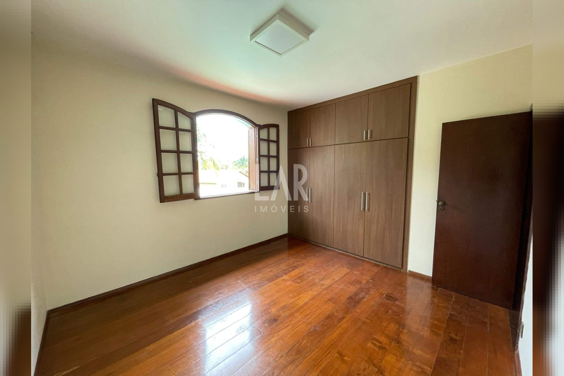 Casa de 4 quartos à venda, São Luiz, Belo Horizonte - MG