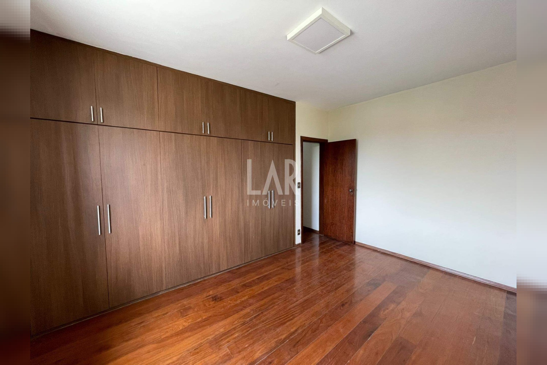 Casa de 4 quartos à venda, São Luiz, Belo Horizonte - MG