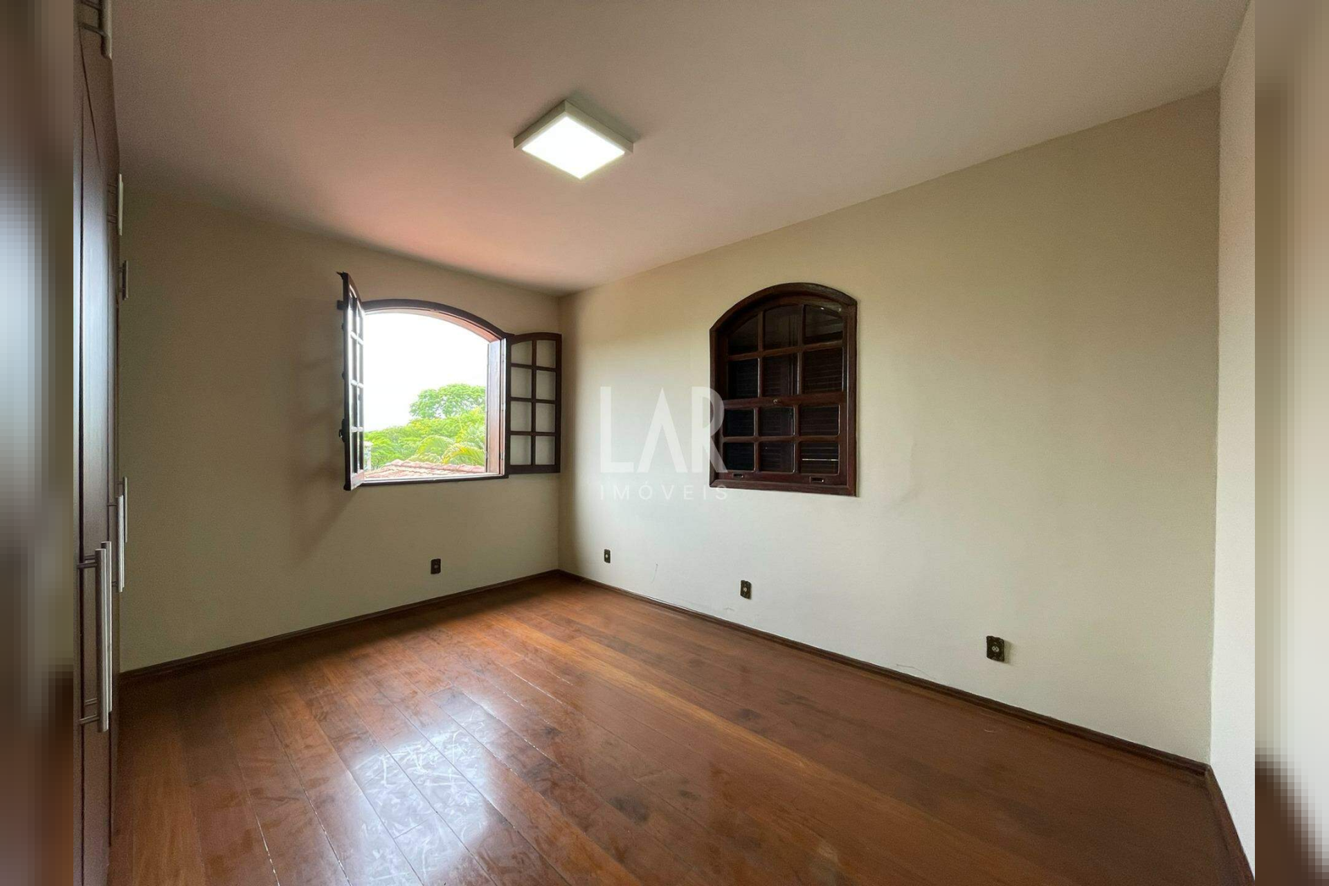 Casa de 4 quartos à venda, São Luiz, Belo Horizonte - MG