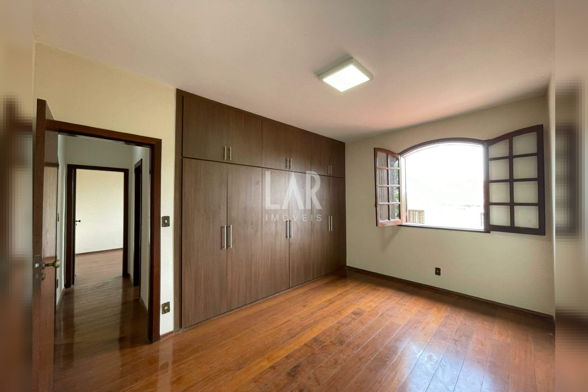 Casa de 4 quartos à venda, São Luiz, Belo Horizonte - MG