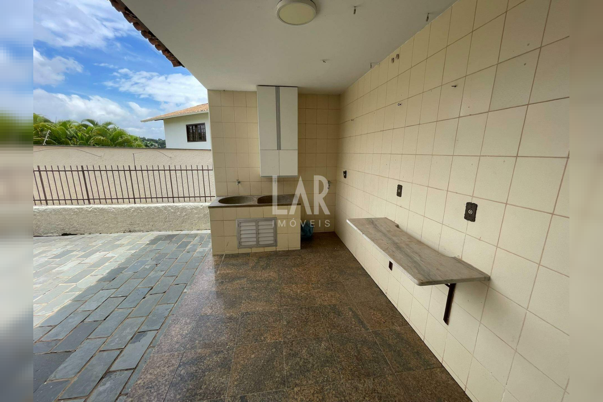 Casa de 4 quartos à venda, São Luiz, Belo Horizonte - MG