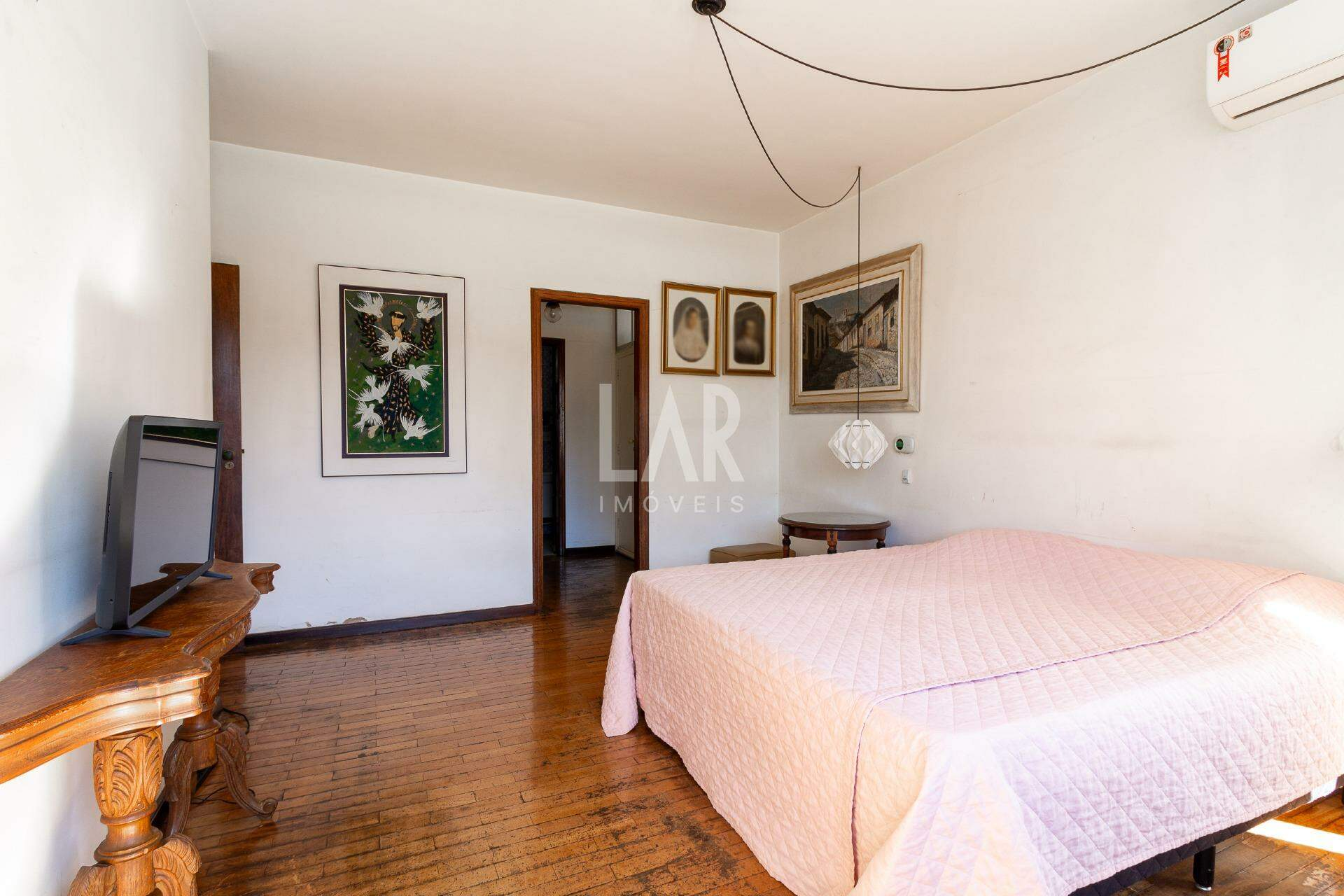 Casa de 6 quartos à venda, Coração de Jesus, Belo Horizonte - MG
