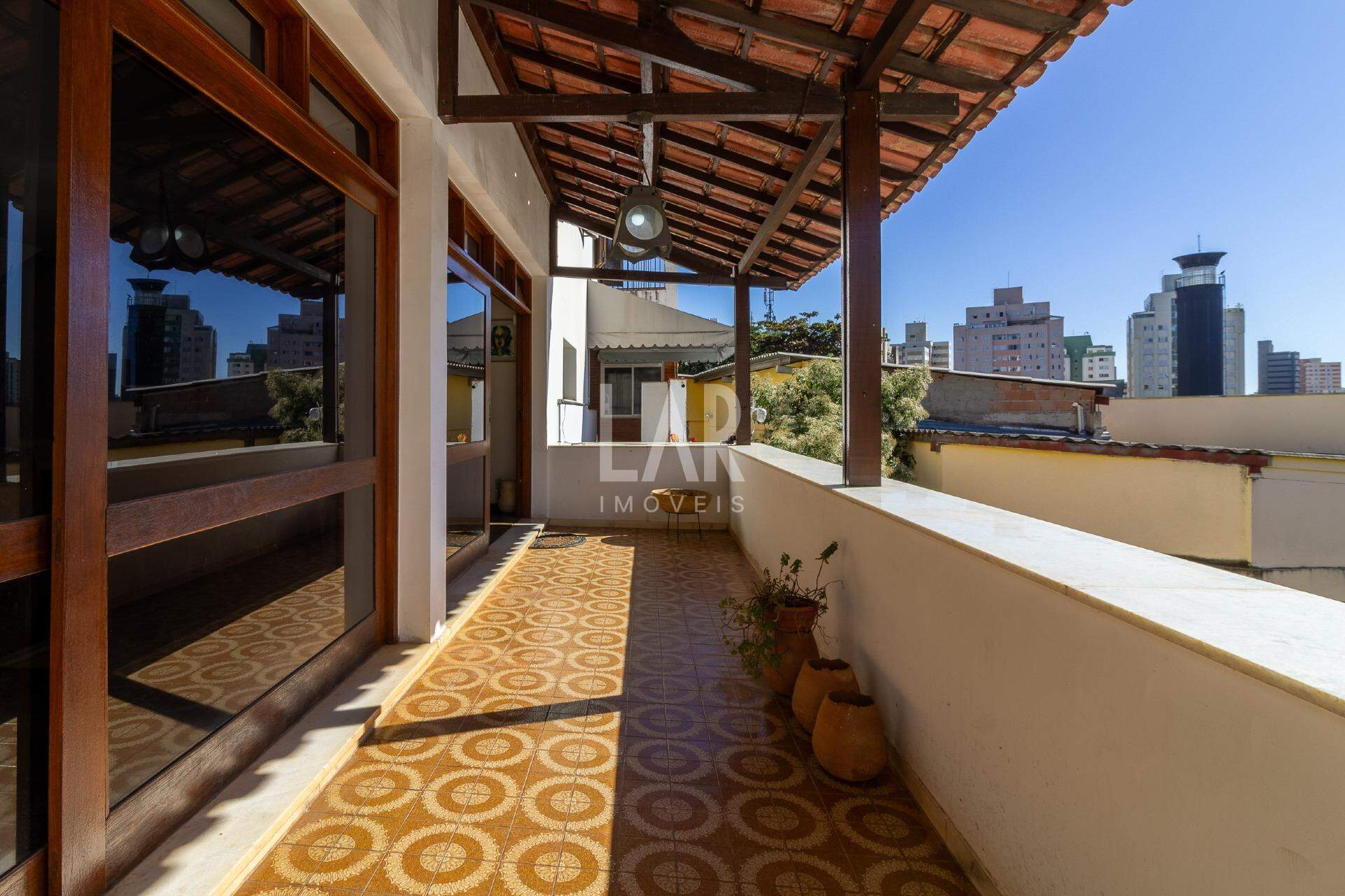 Casa de 6 quartos à venda, Coração de Jesus, Belo Horizonte - MG