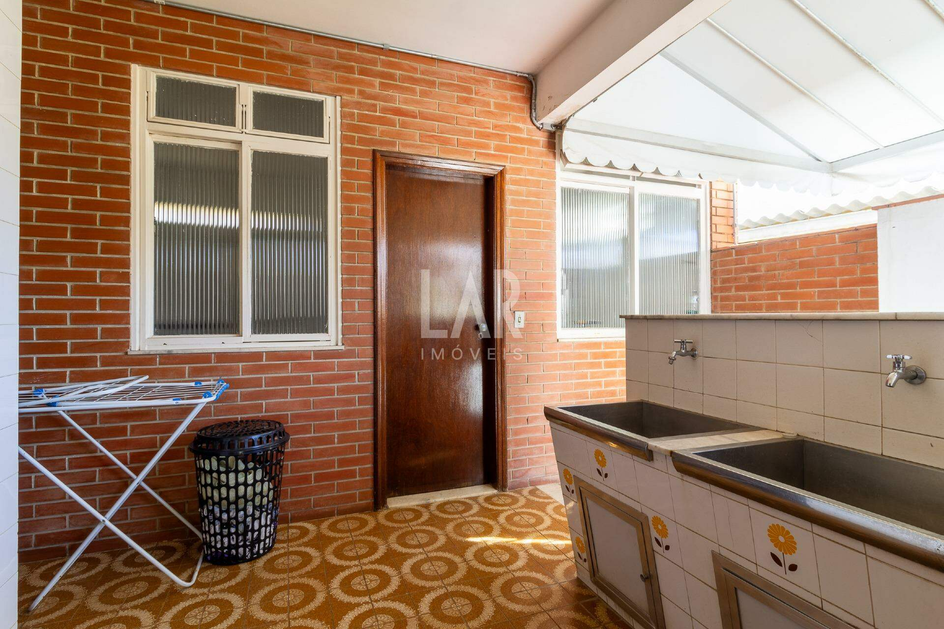 Casa de 6 quartos à venda, Coração de Jesus, Belo Horizonte - MG