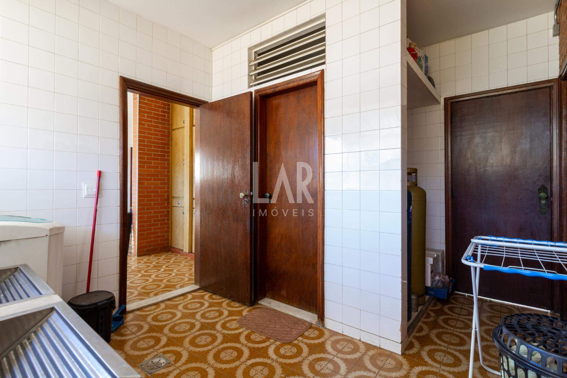 Casa de 6 quartos à venda, Coração de Jesus, Belo Horizonte - MG