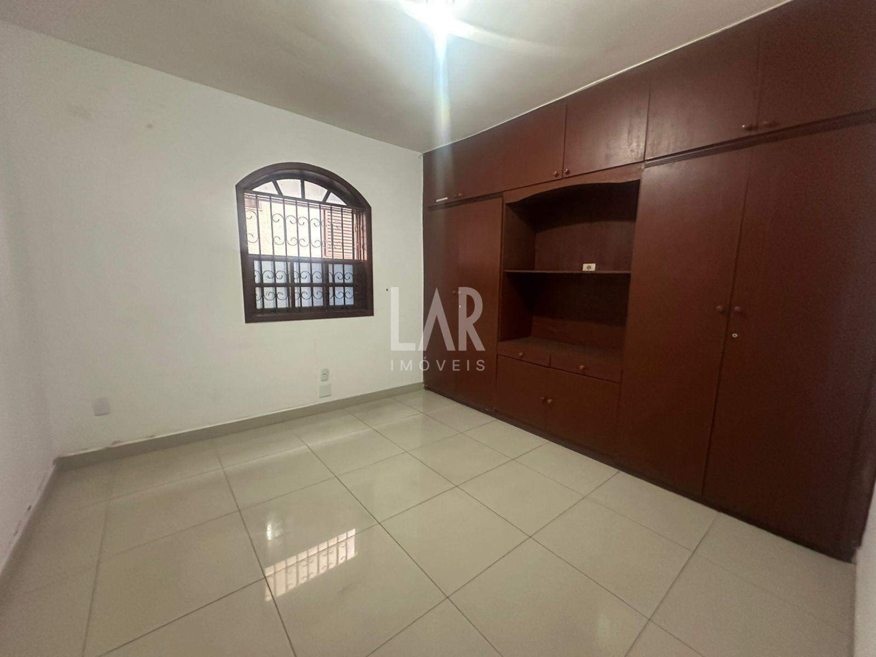 Casa de 5 quartos à venda, Santa Branca, Belo Horizonte - MG