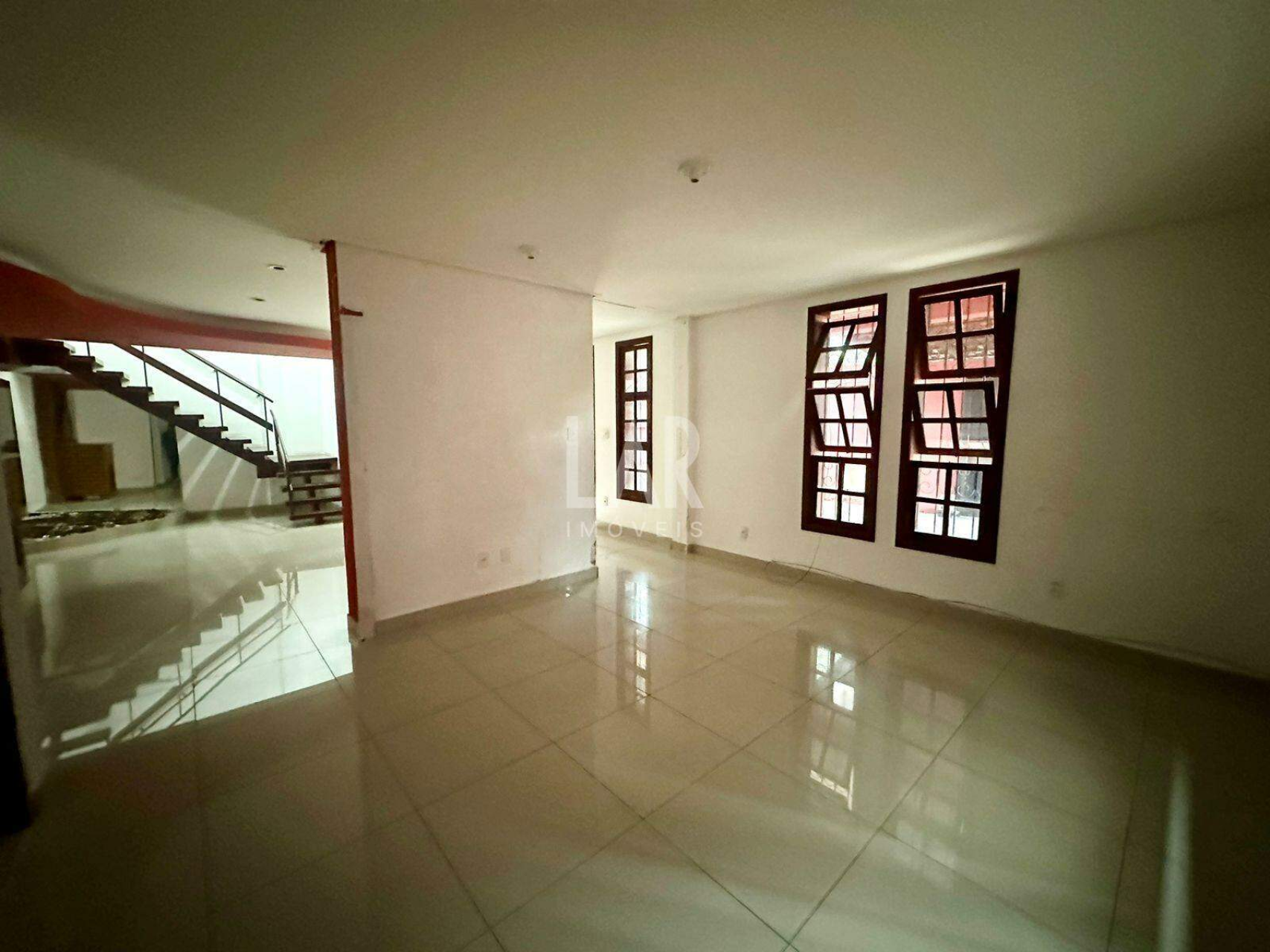 Casa de 5 quartos à venda, Santa Branca, Belo Horizonte - MG