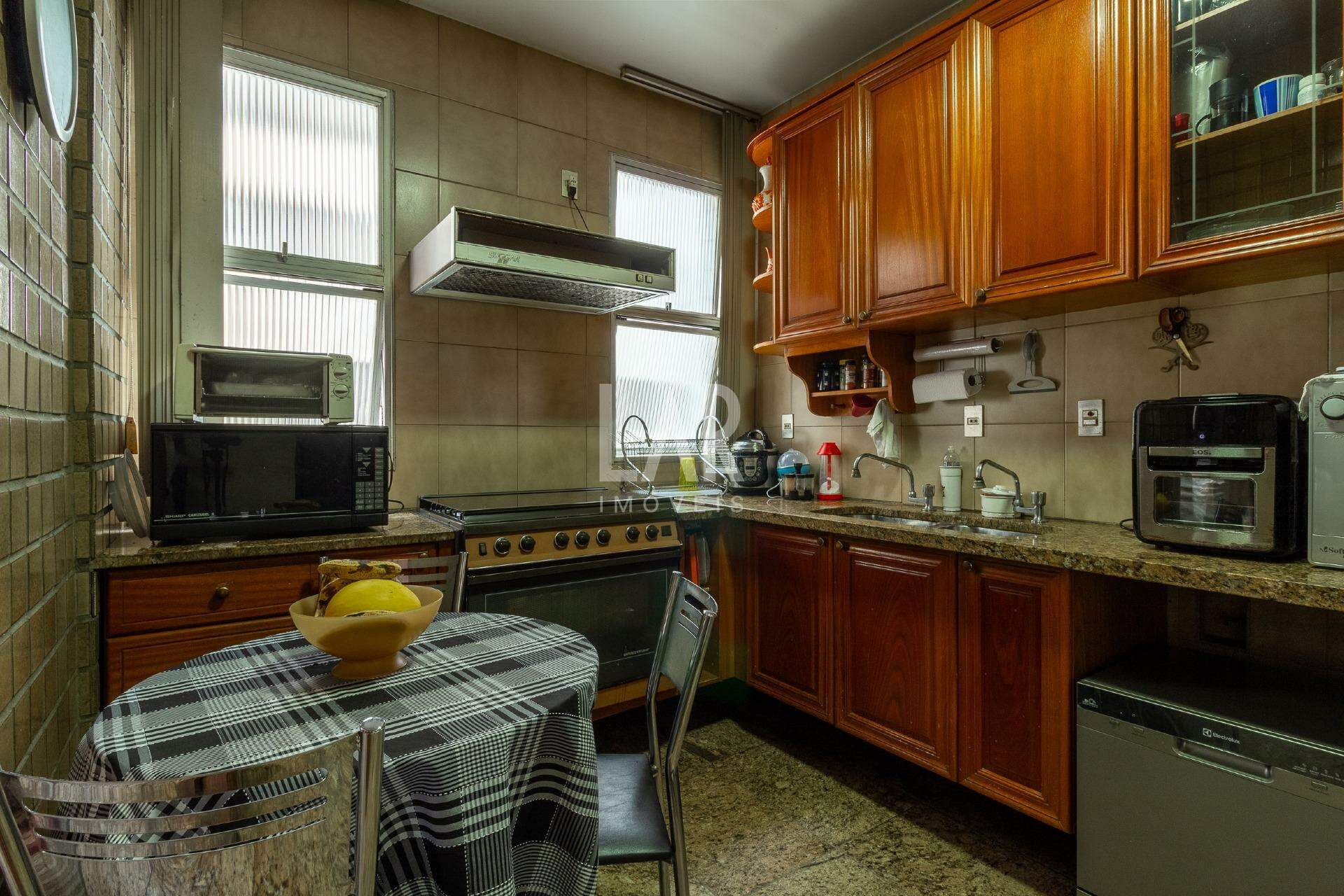 Apartamento de 4 quartos à venda, Lourdes, Belo Horizonte - MG