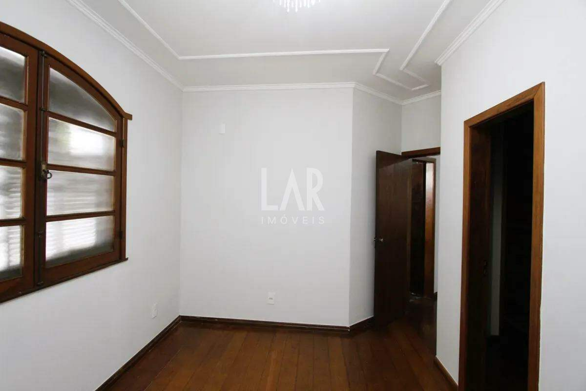 Casa de 4 quartos para alugar, Santa Lúcia, Belo Horizonte - MG