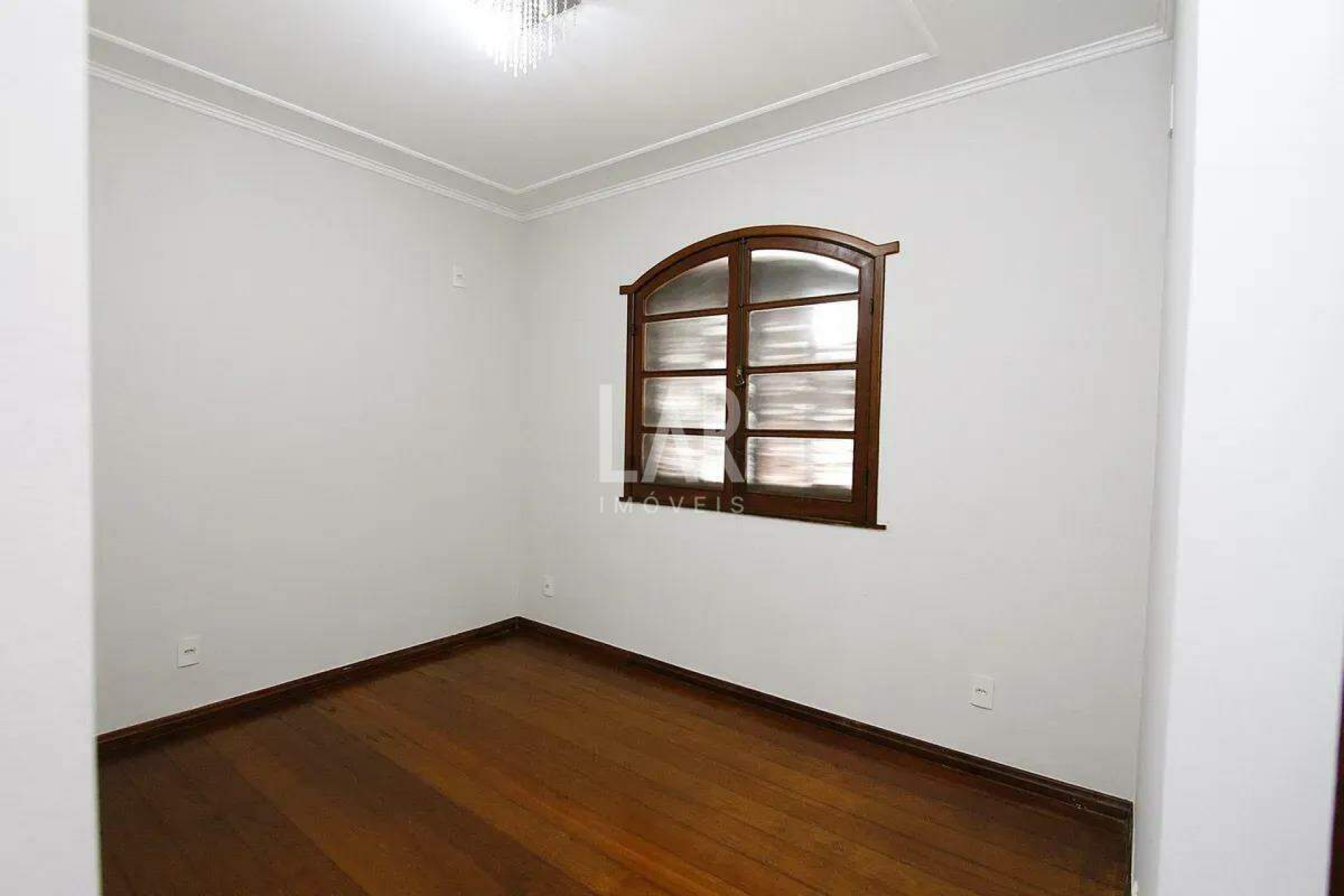 Casa de 4 quartos para alugar, Santa Lúcia, Belo Horizonte - MG