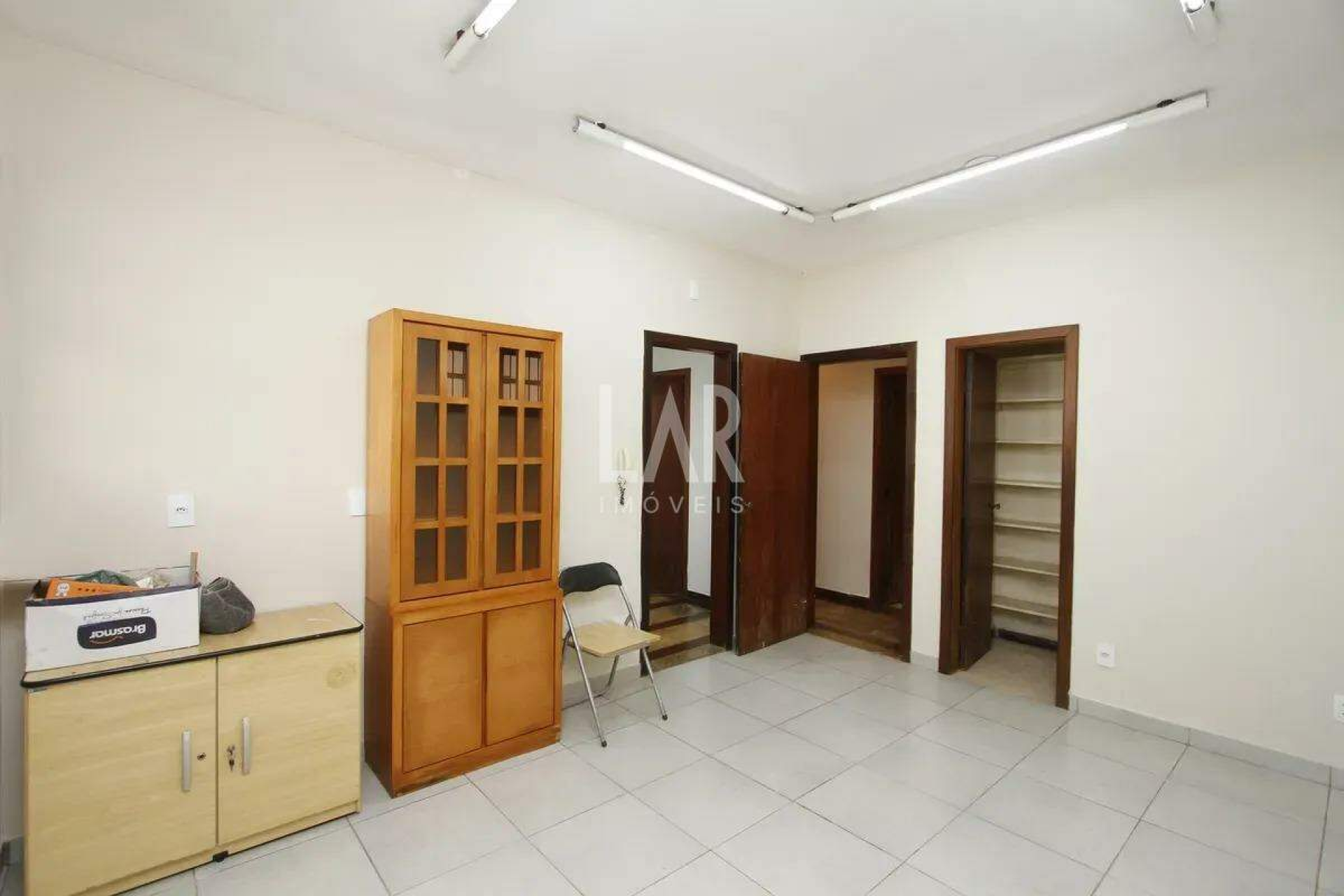 Casa de 4 quartos para alugar, Santa Lúcia, Belo Horizonte - MG