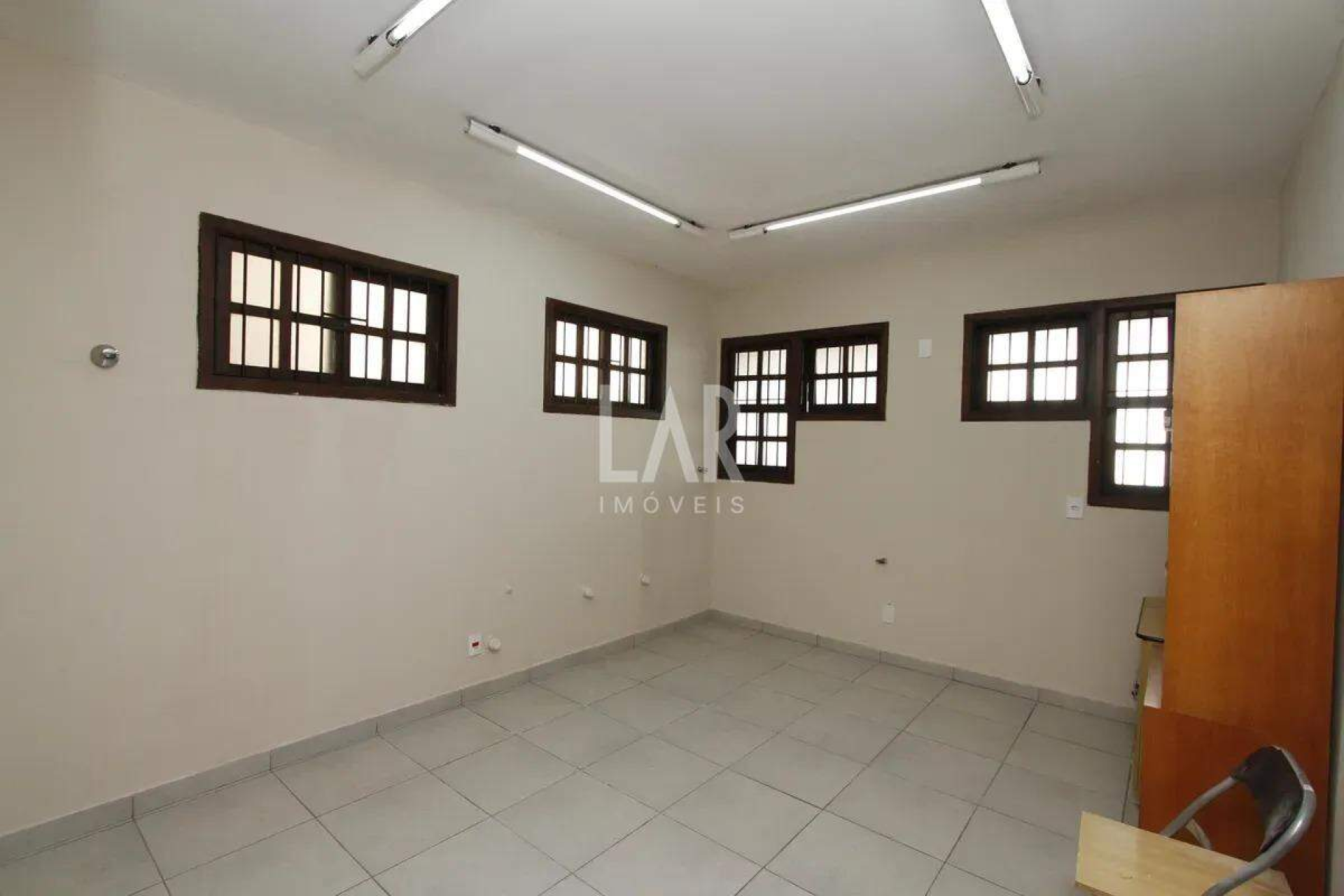 Casa de 4 quartos para alugar, Santa Lúcia, Belo Horizonte - MG
