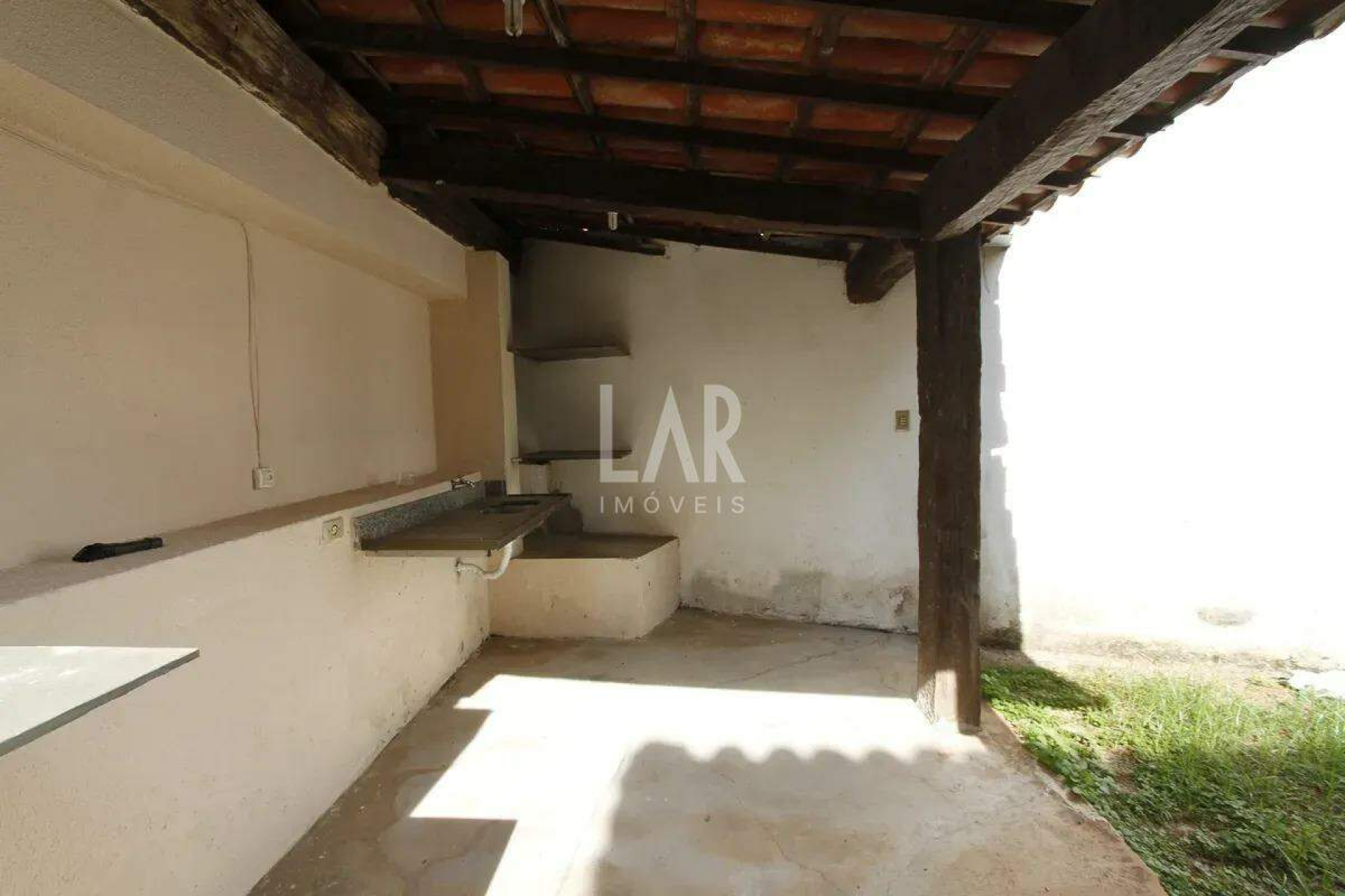 Casa de 4 quartos para alugar, Santa Lúcia, Belo Horizonte - MG