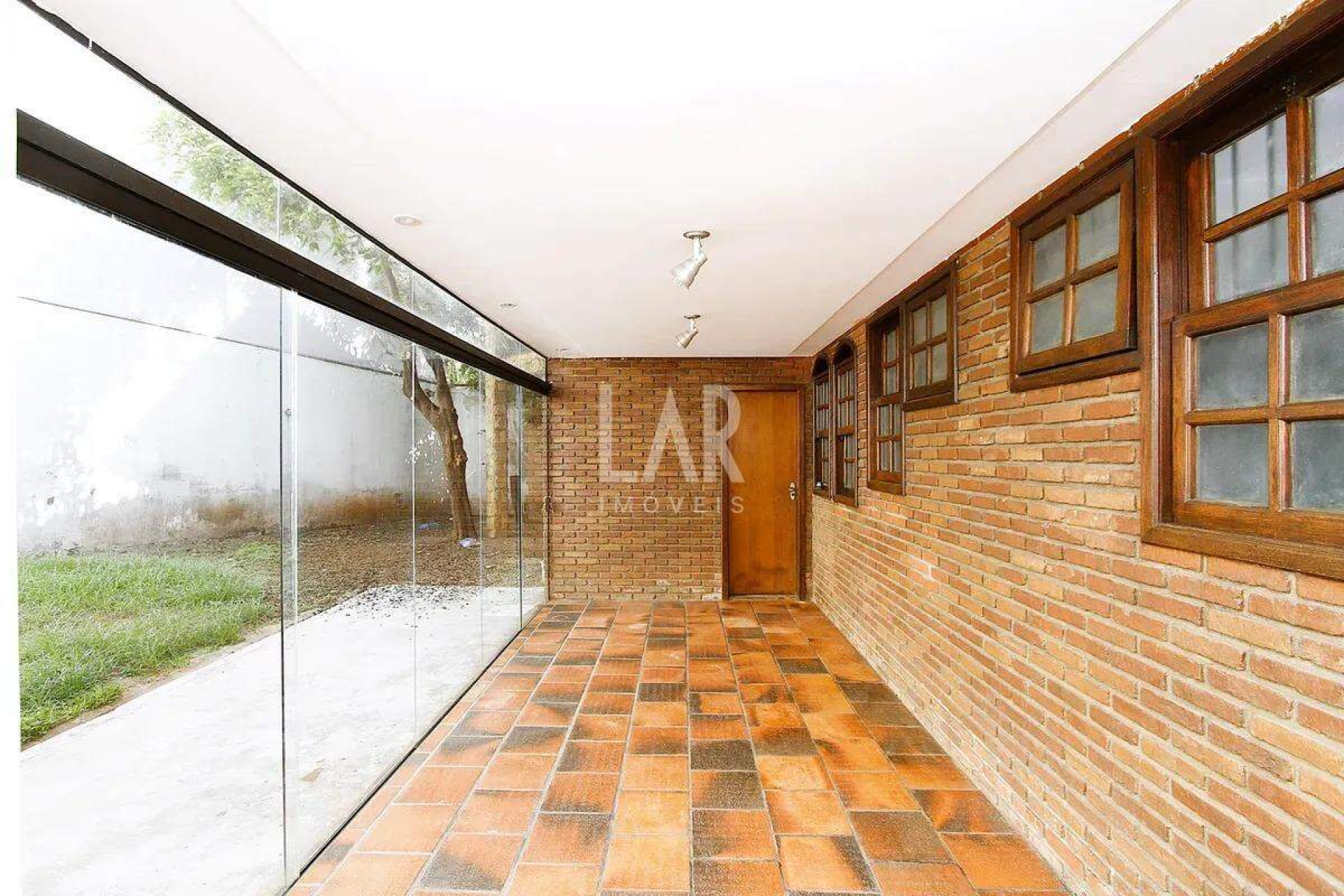 Casa de 4 quartos para alugar, Santa Lúcia, Belo Horizonte - MG