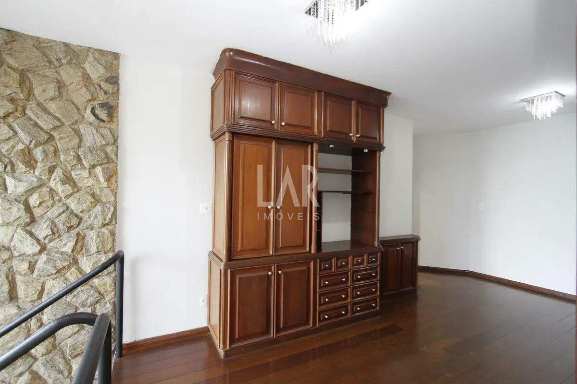 Casa de 4 quartos à venda, Santa Lúcia, Belo Horizonte - MG