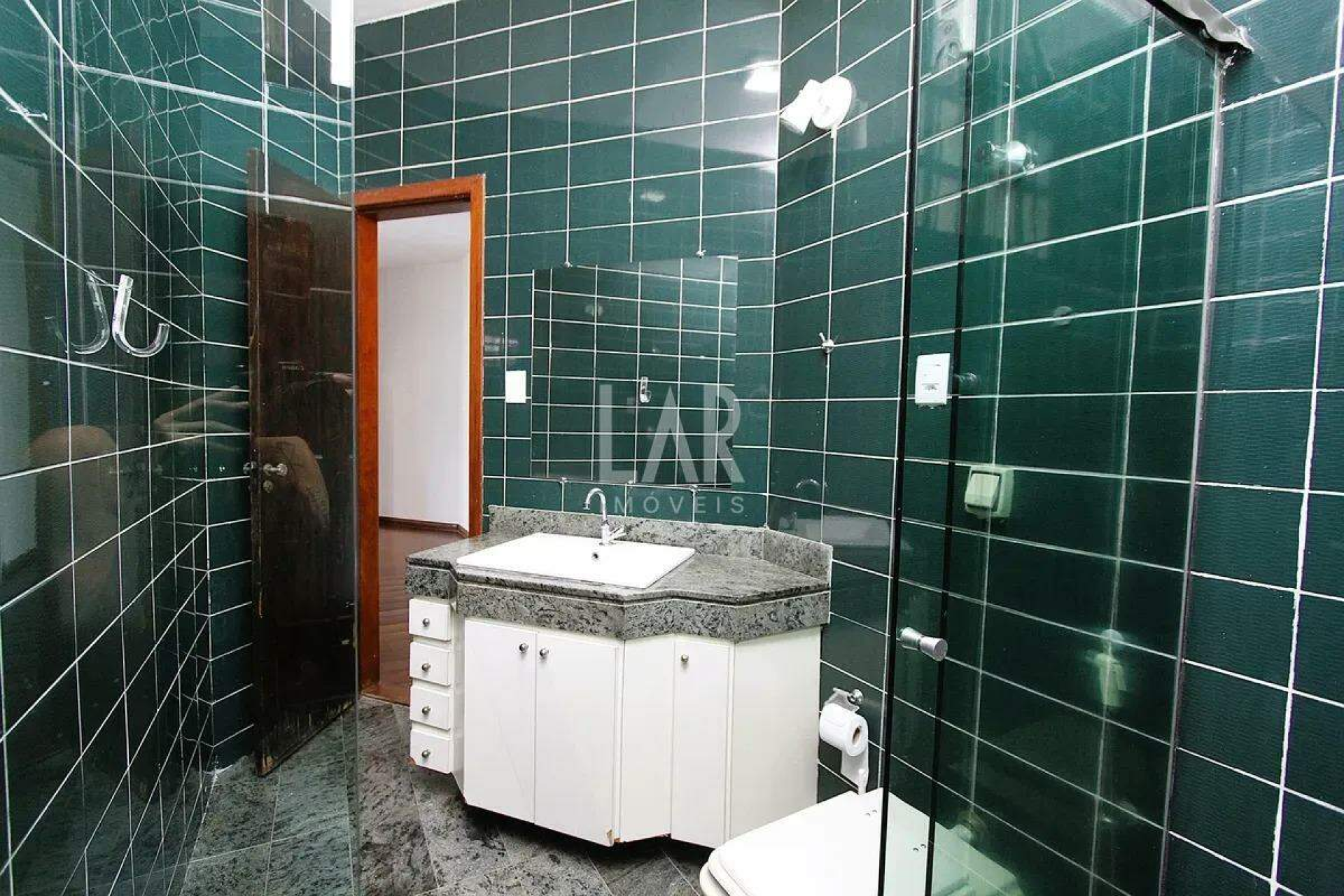 Casa de 4 quartos à venda, Santa Lúcia, Belo Horizonte - MG
