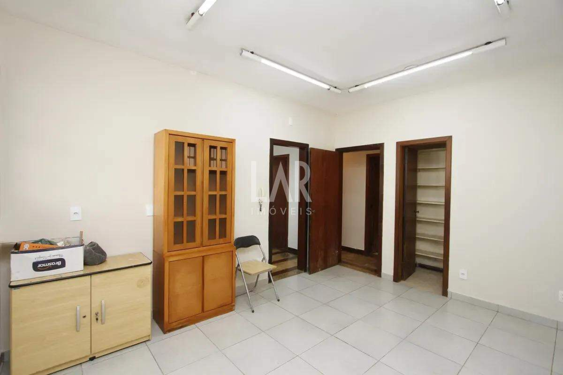 Casa de 4 quartos à venda, Santa Lúcia, Belo Horizonte - MG