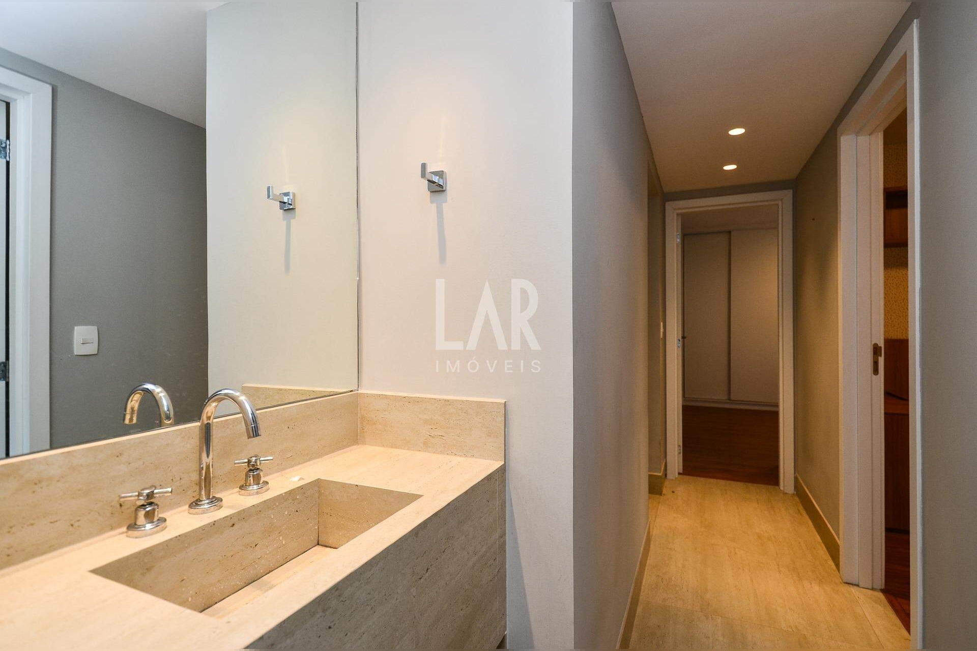 Apartamento de 3 quartos para alugar, Lourdes, Belo Horizonte - MG