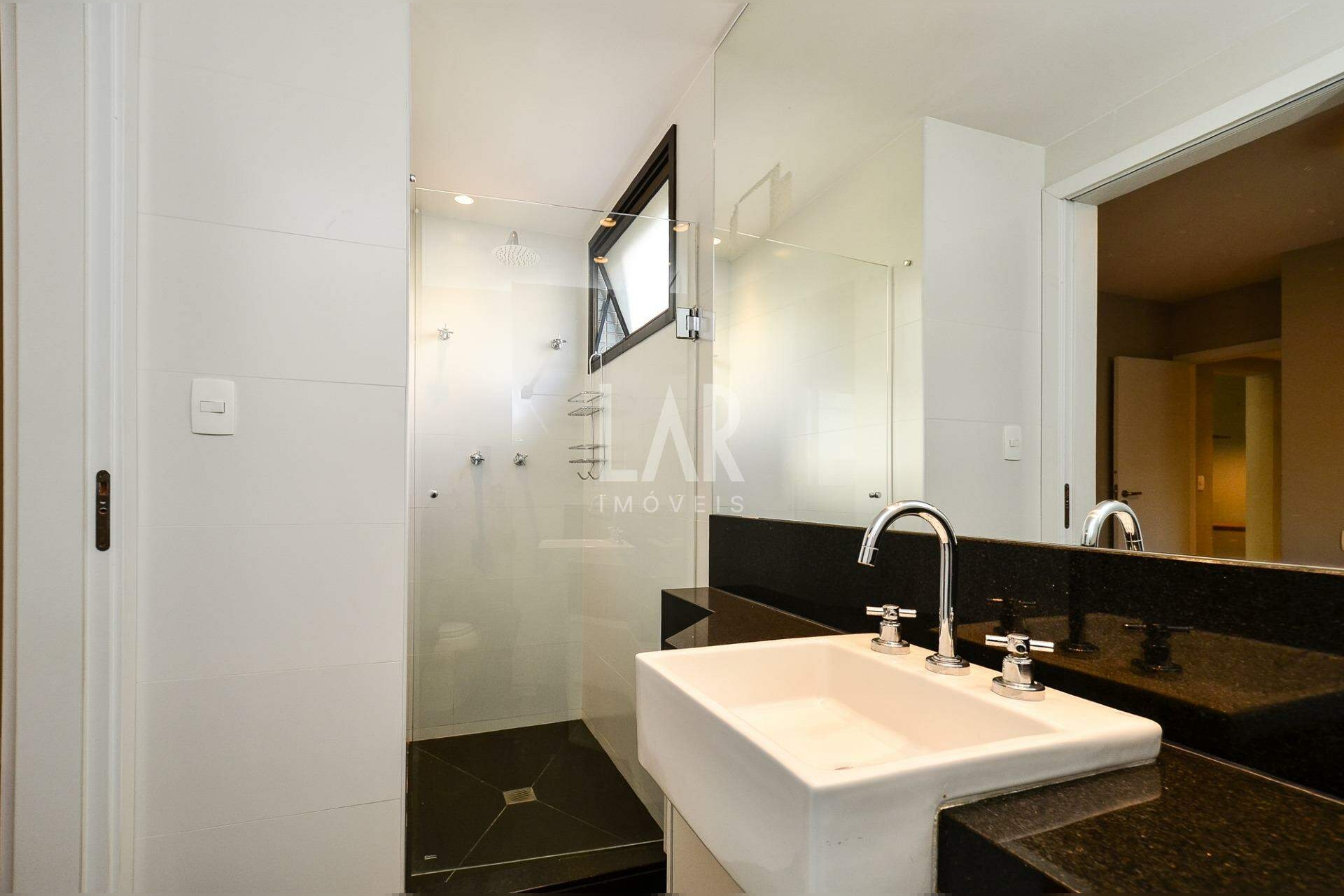 Apartamento de 3 quartos para alugar, Lourdes, Belo Horizonte - MG