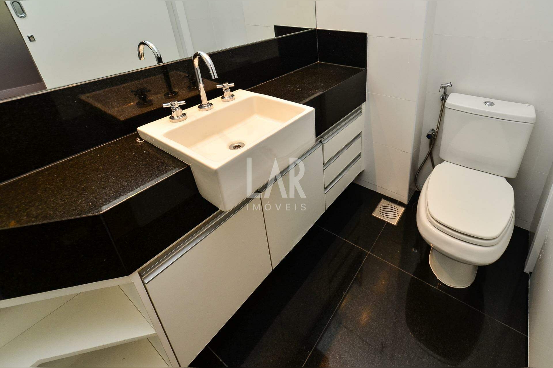 Apartamento de 3 quartos para alugar, Lourdes, Belo Horizonte - MG