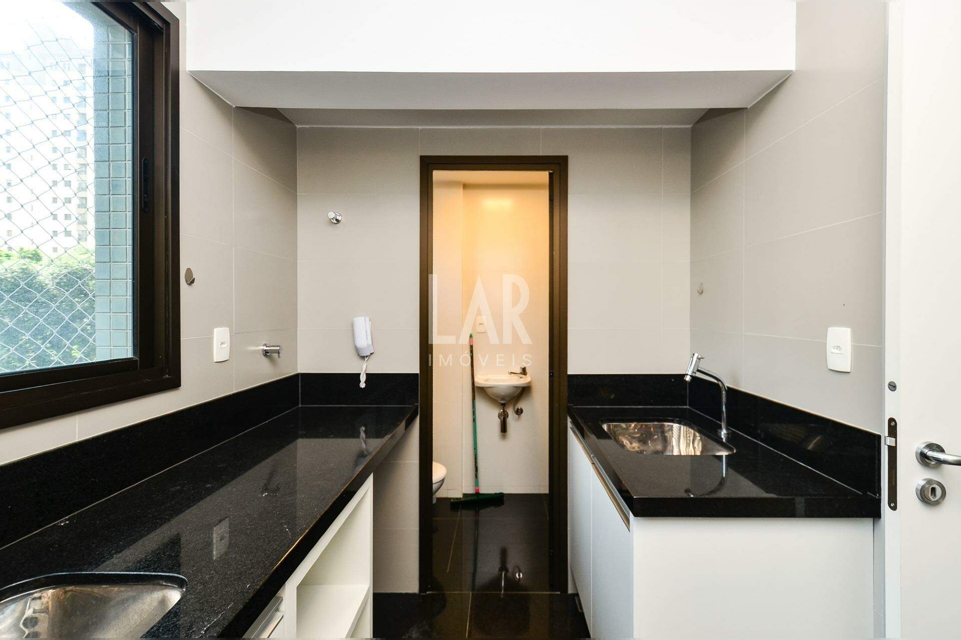 Apartamento de 3 quartos para alugar, Lourdes, Belo Horizonte - MG