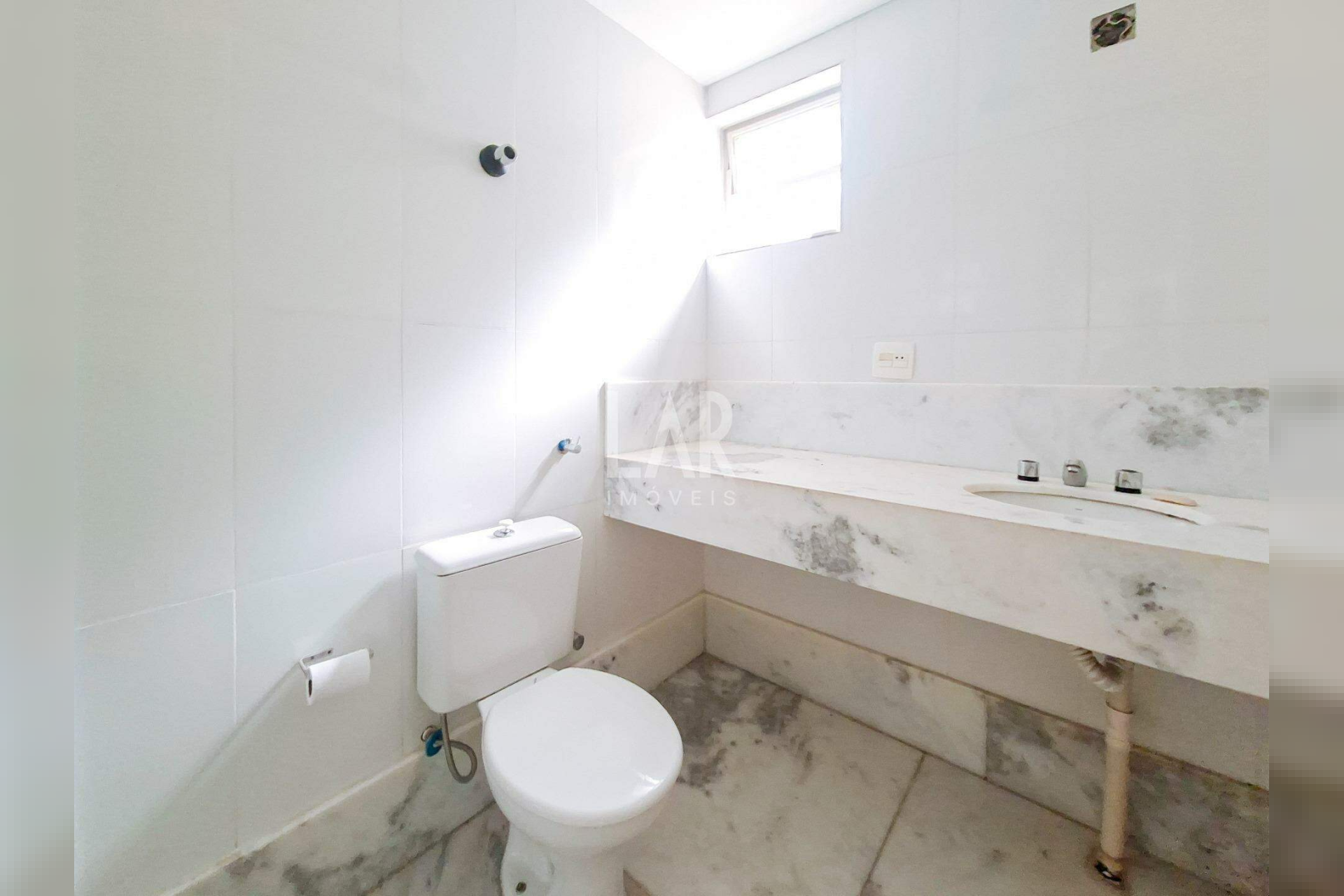 Apartamento de 3 quartos para alugar, Santa Lúcia, Belo Horizonte - MG