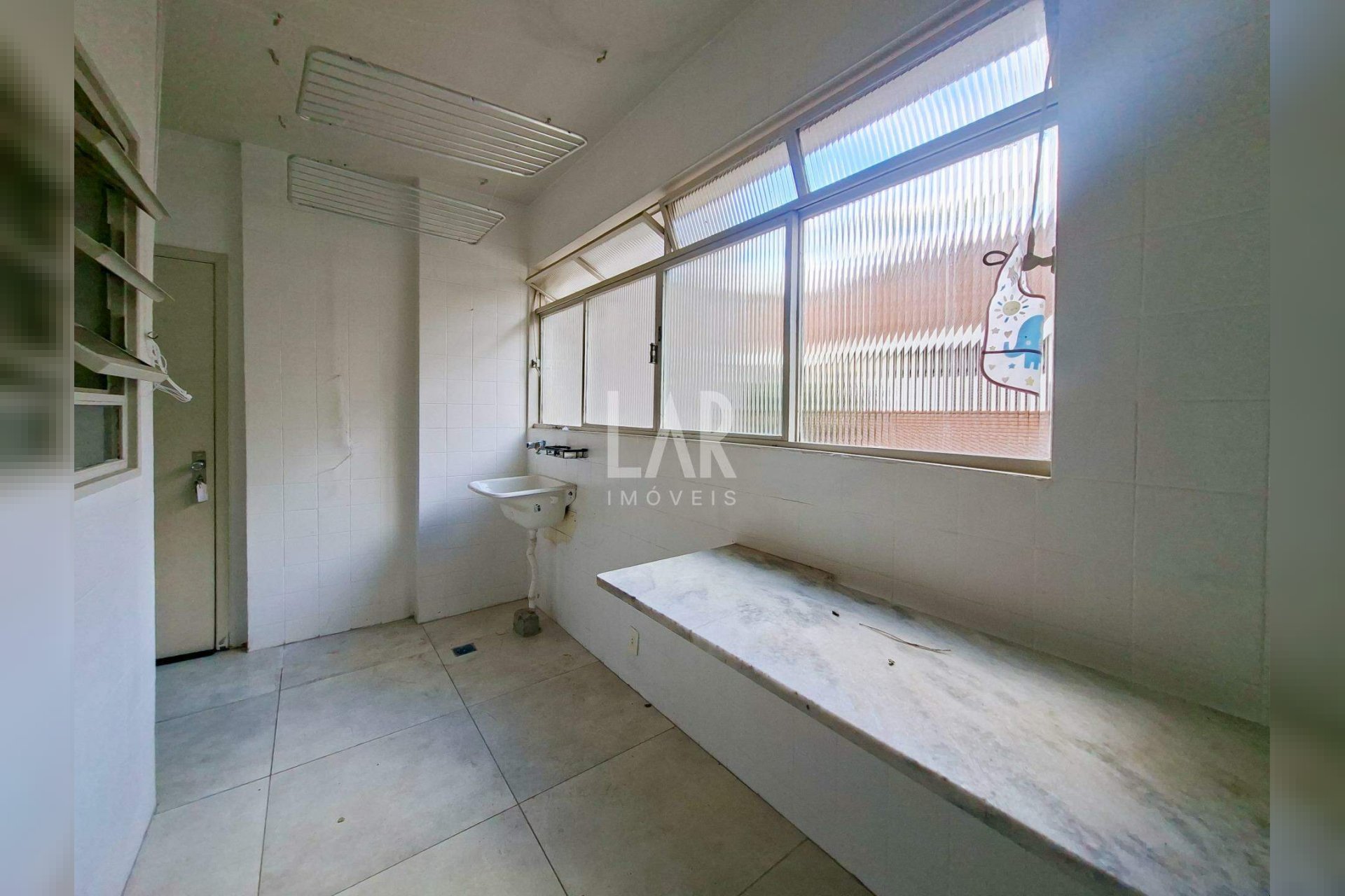 Apartamento de 3 quartos para alugar, Santa Lúcia, Belo Horizonte - MG