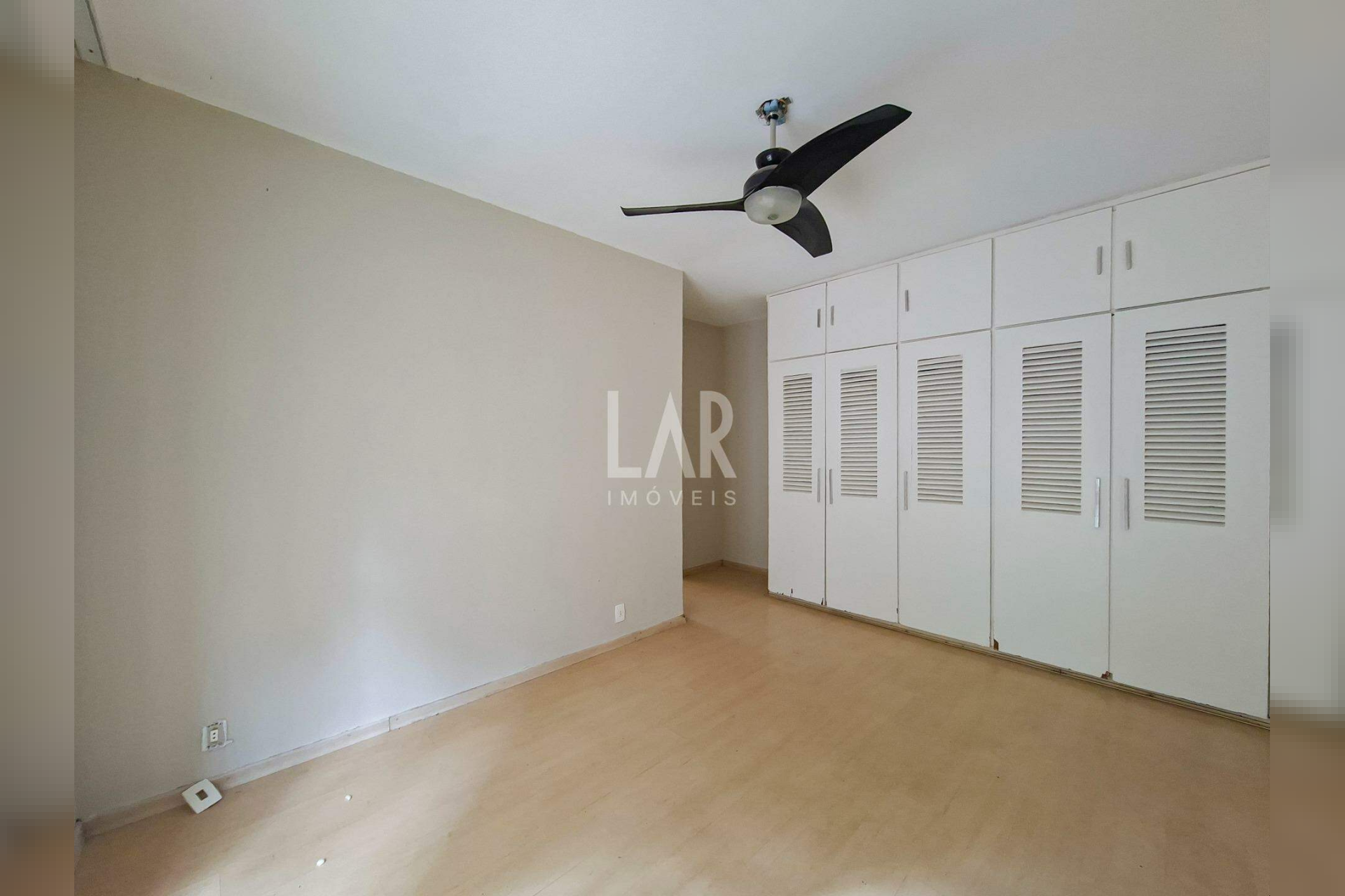 Apartamento de 3 quartos para alugar, Santa Lúcia, Belo Horizonte - MG