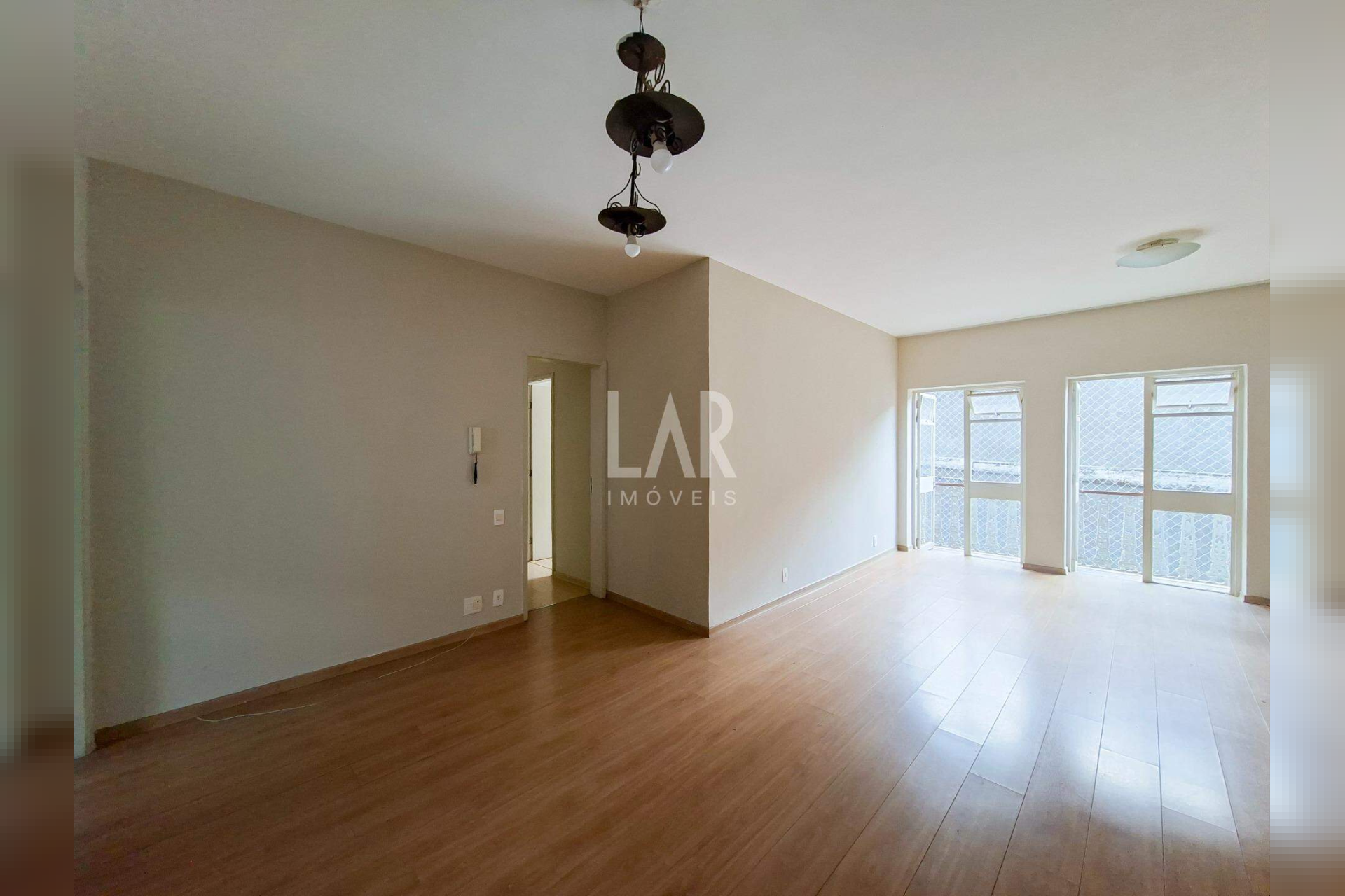 Apartamento de 3 quartos para alugar, Santa Lúcia, Belo Horizonte - MG