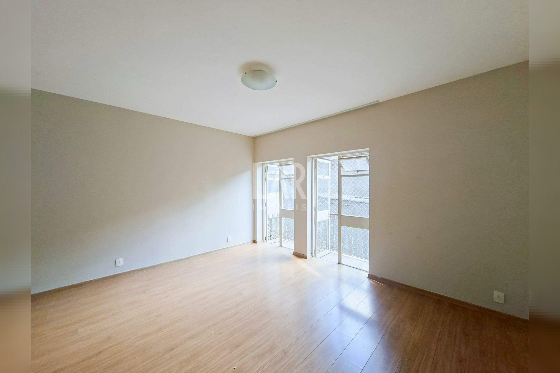 Apartamento de 3 quartos para alugar, Santa Lúcia, Belo Horizonte - MG