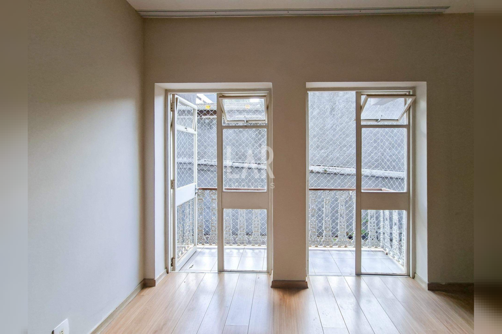 Apartamento de 3 quartos para alugar, Santa Lúcia, Belo Horizonte - MG