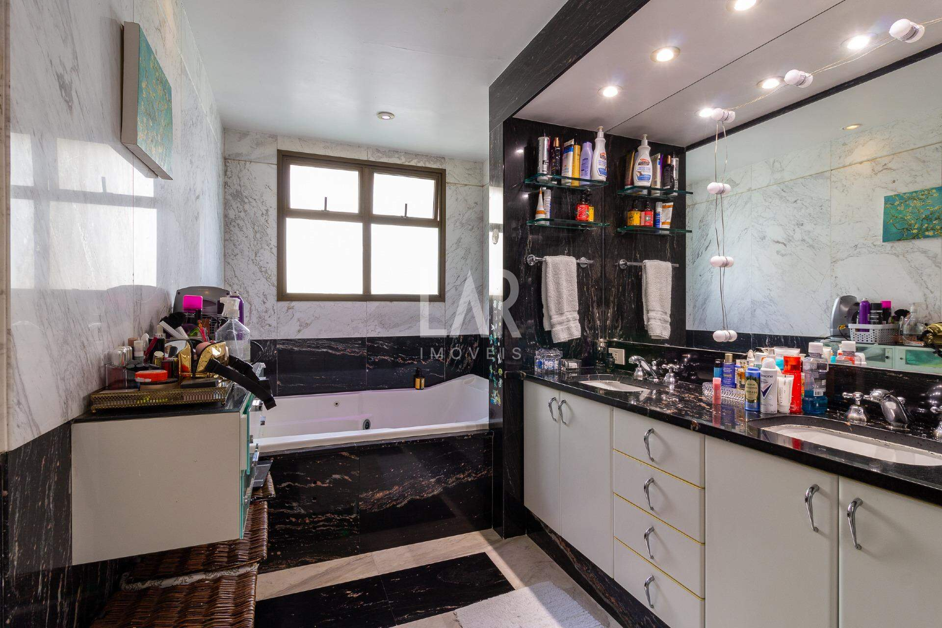 Apartamento de 4 quartos à venda, Belvedere, Belo Horizonte - MG