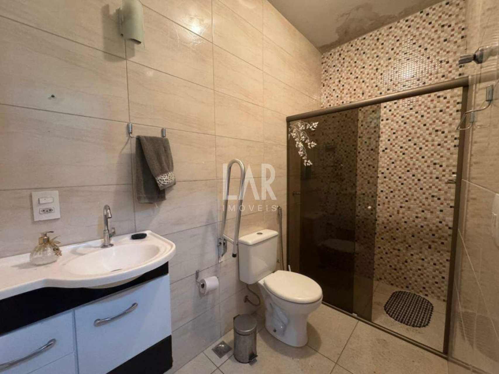 Casa de 4 quartos à venda, Carlos Prates, Belo Horizonte - MG