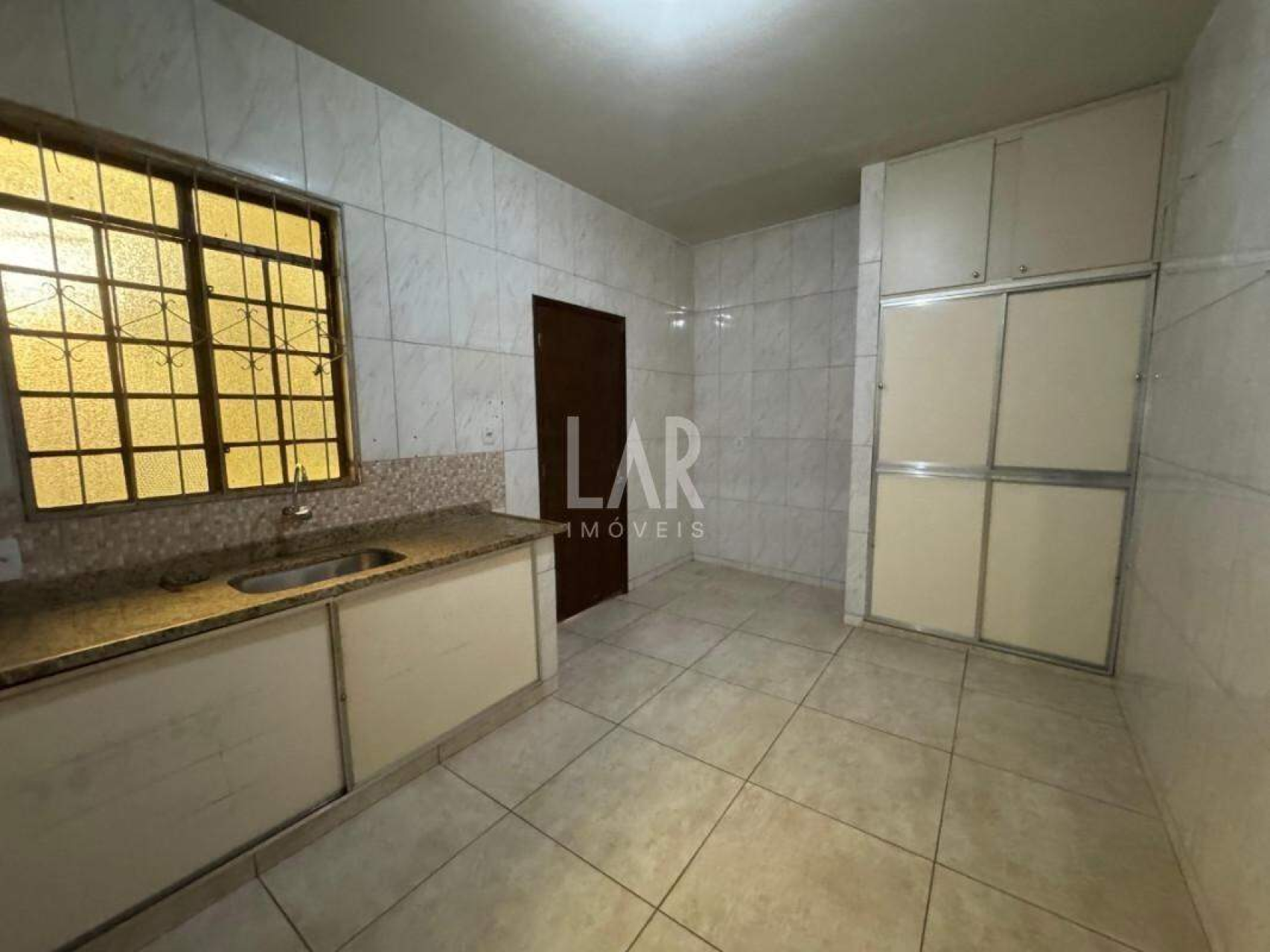 Casa de 4 quartos à venda, Carlos Prates, Belo Horizonte - MG