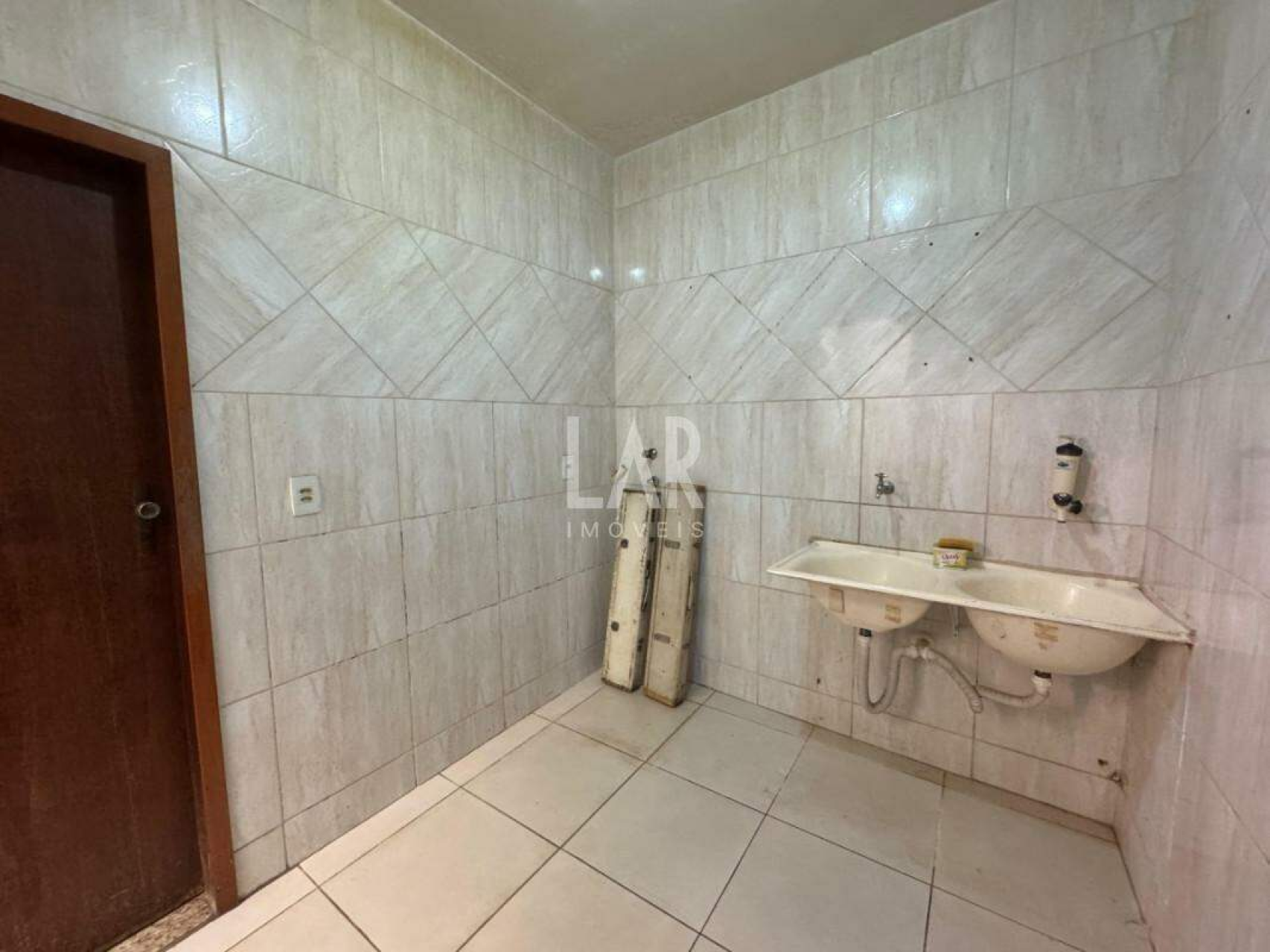 Casa de 4 quartos à venda, Carlos Prates, Belo Horizonte - MG