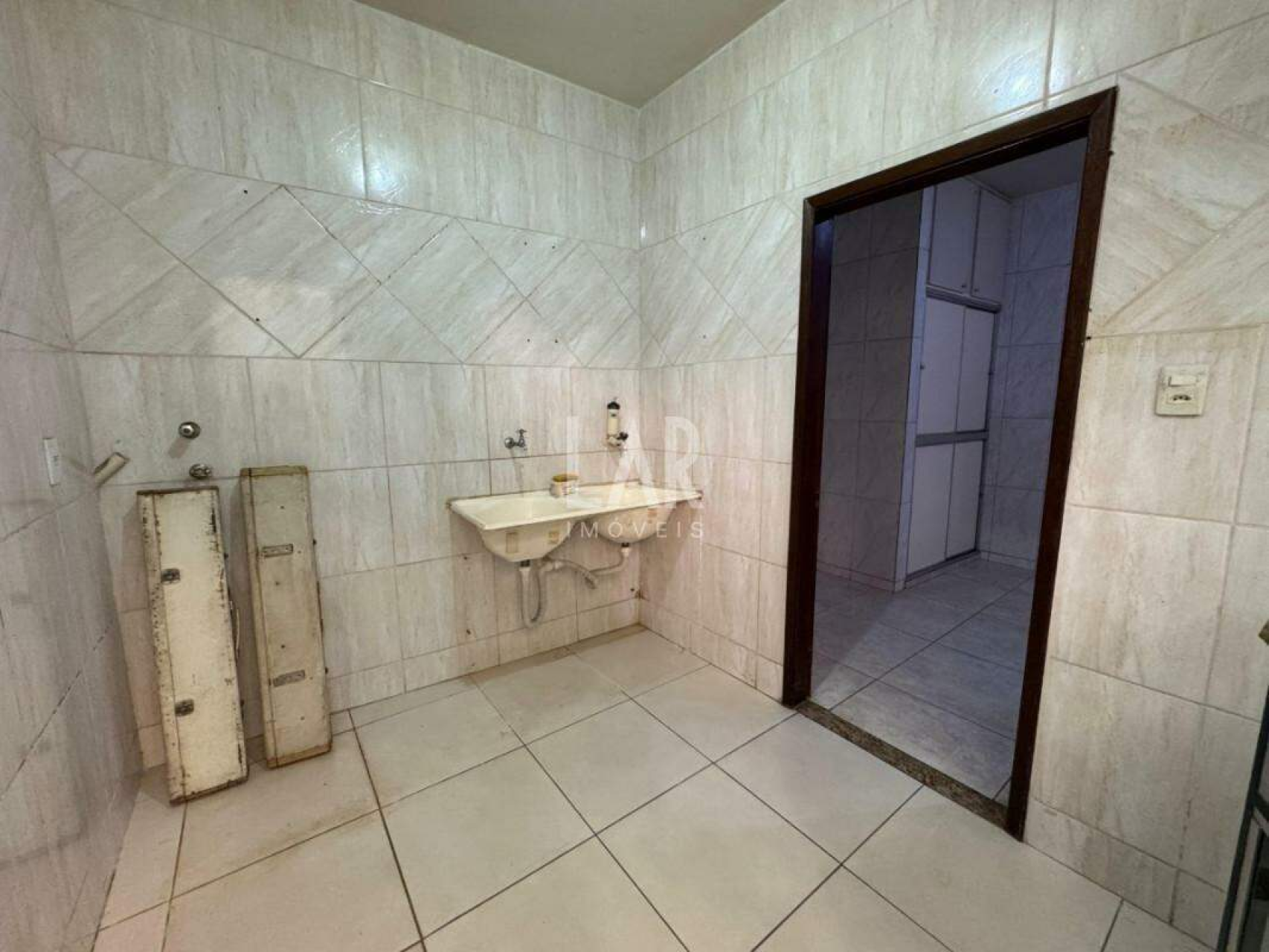 Casa de 4 quartos à venda, Carlos Prates, Belo Horizonte - MG