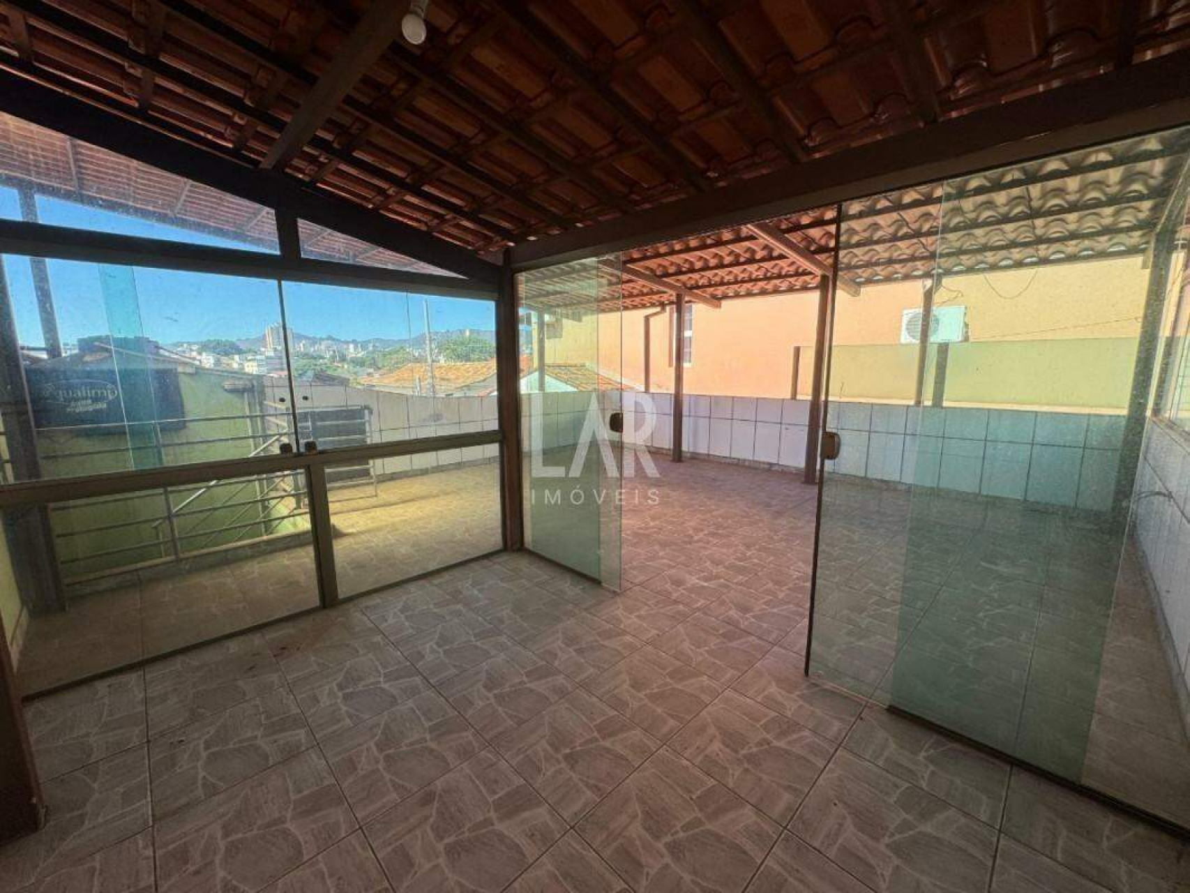 Casa de 4 quartos à venda, Carlos Prates, Belo Horizonte - MG