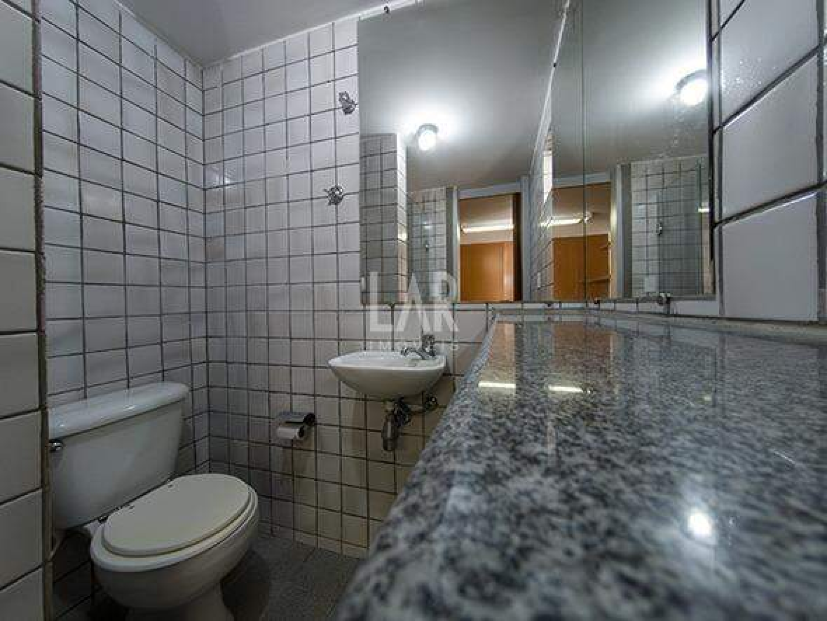 Comercial - Loja de 1 quarto para alugar, Santa Efigênia, Belo Horizonte - MG