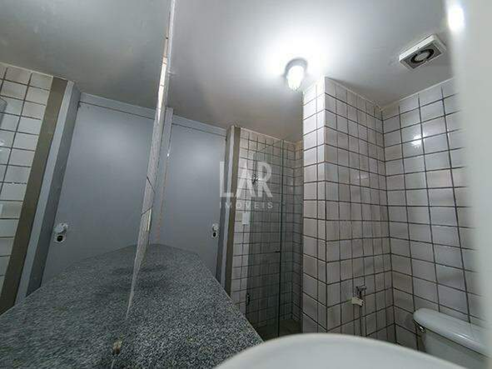 Comercial - Loja de 1 quarto para alugar, Santa Efigênia, Belo Horizonte - MG