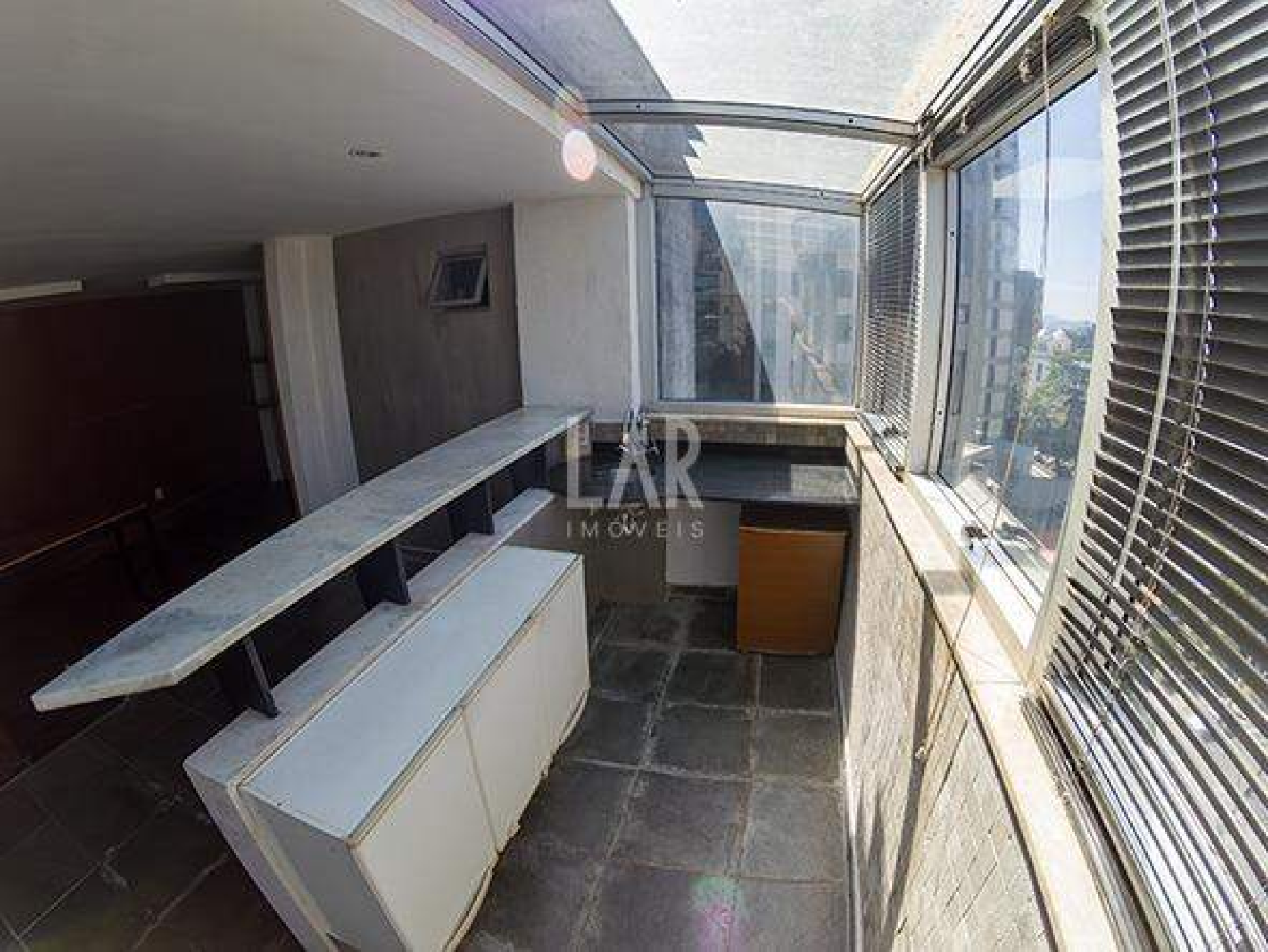 Comercial - Loja de 1 quarto para alugar, Santa Efigênia, Belo Horizonte - MG