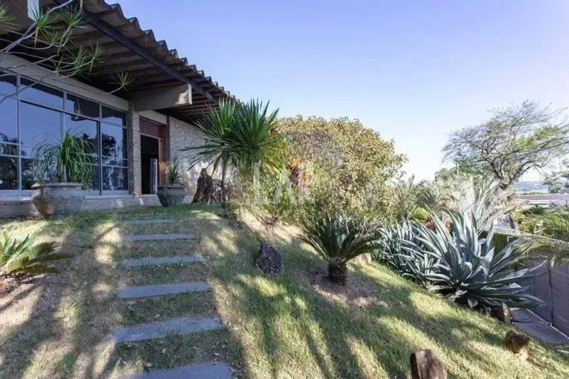 Casa de 5 quartos à venda, São Luiz, Belo Horizonte - MG
