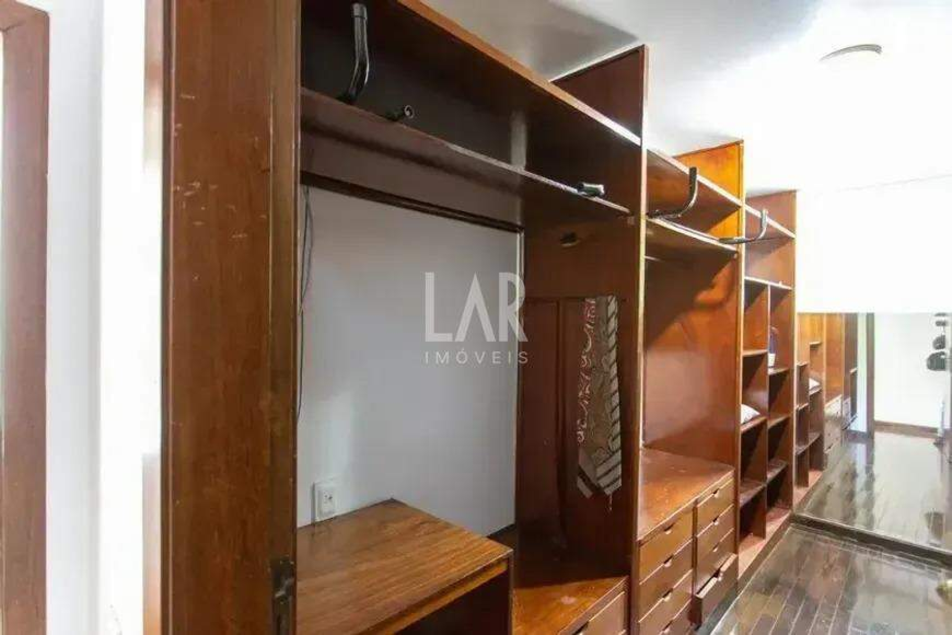 Casa de 5 quartos à venda, São Luiz, Belo Horizonte - MG