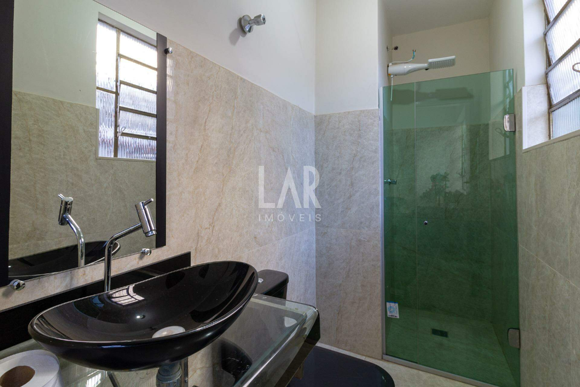 Casa Comercial de 3 quartos para alugar, Santa Tereza, Belo Horizonte - MG